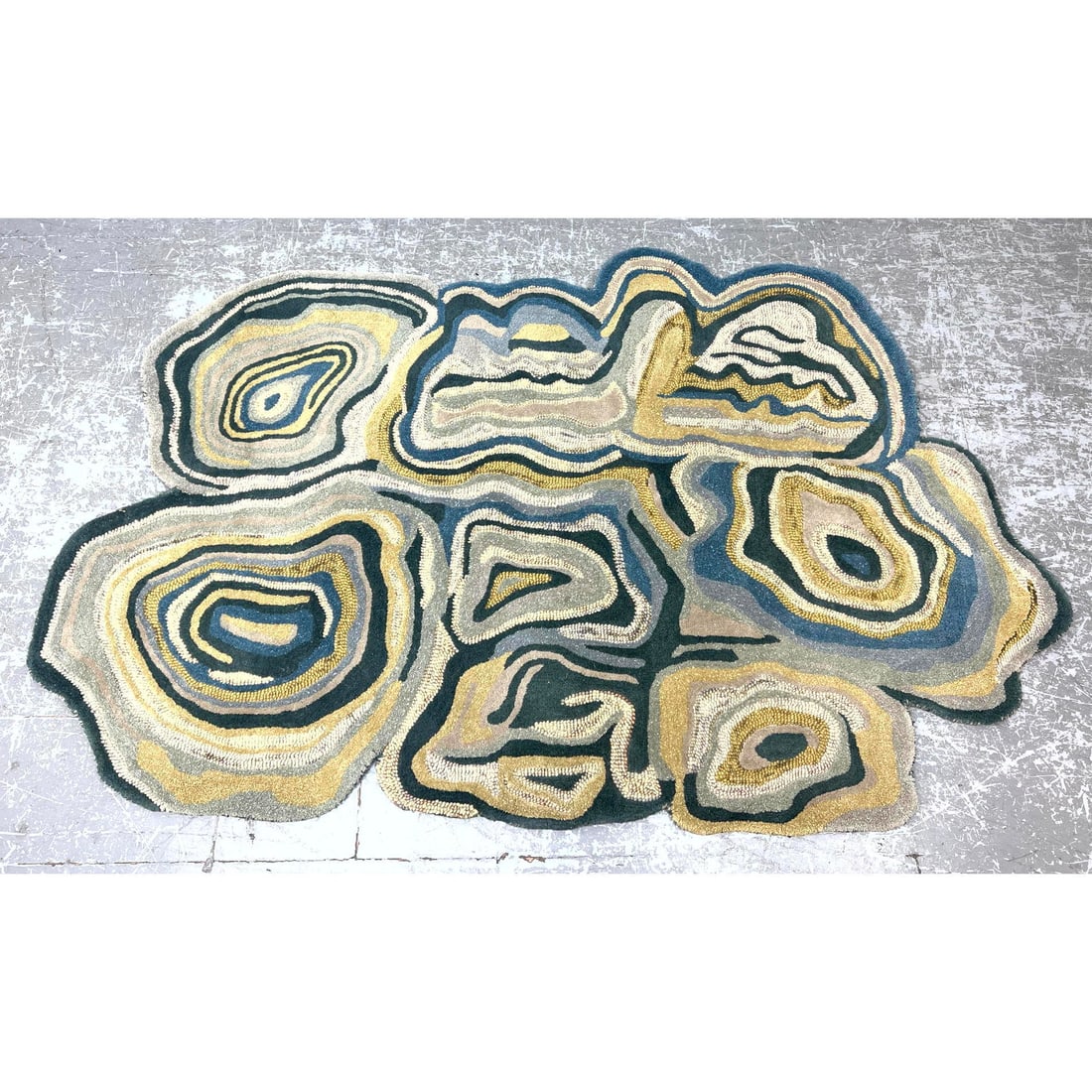 5' x 8' SURYA 100% Wool Sculptural Designer Rug. "Gypsy" design. Organic Pebble design. (1 of 8)