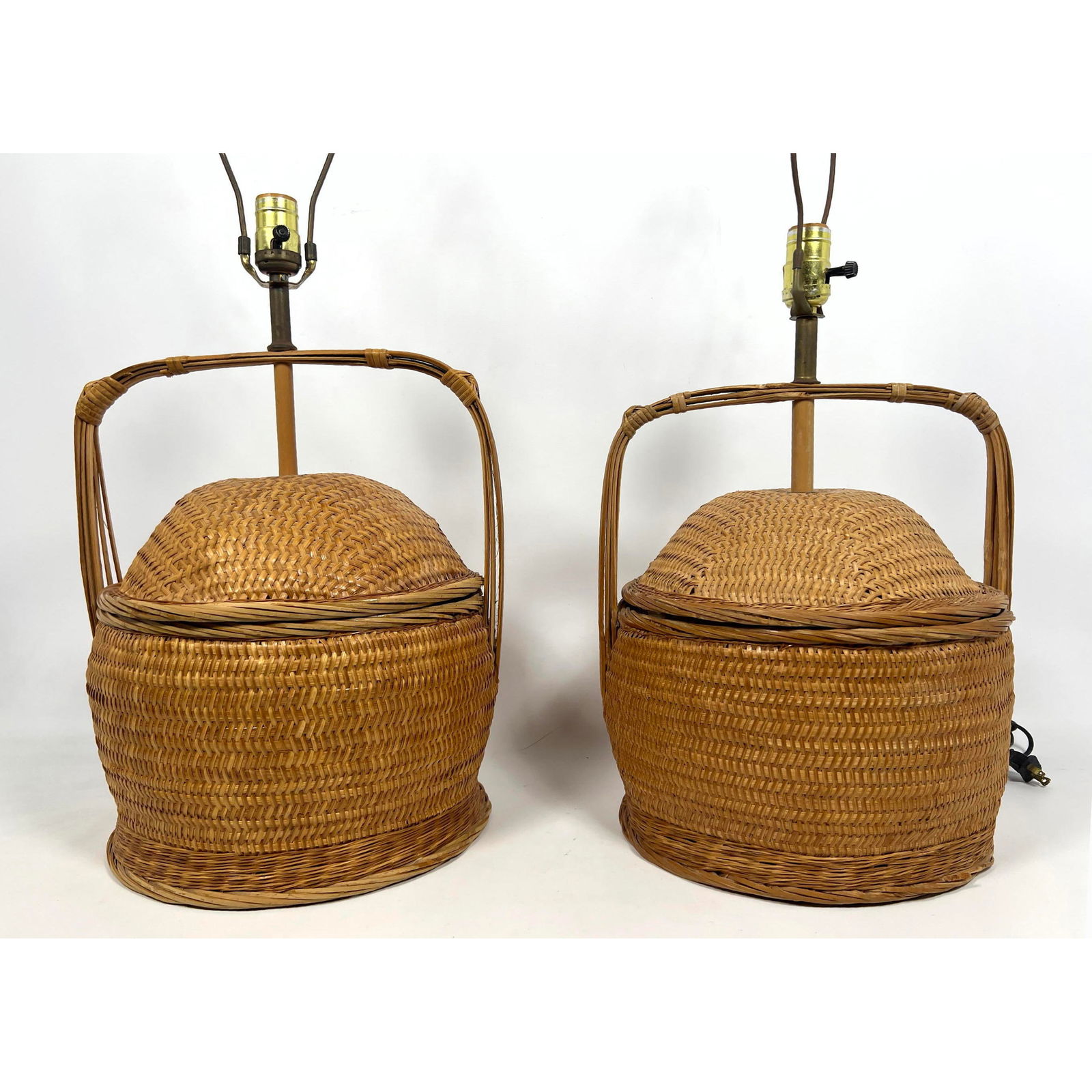 Pr Woven Lidded Baskets Table Lamps. Split Bamboo Handles. Decorator. One lamp is 1 inch shorter (1 of 12)