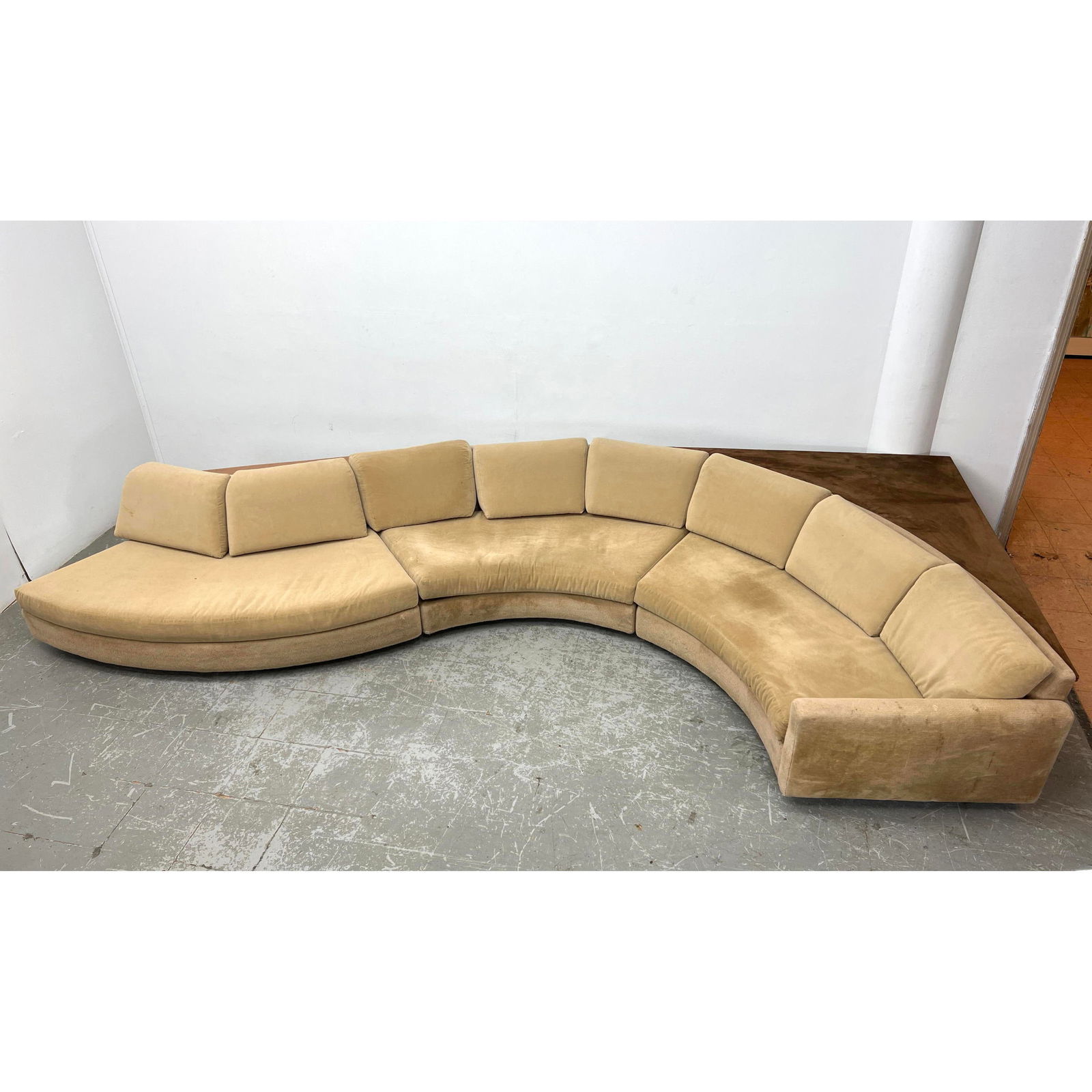 Mid Century Modern  Serpentine Sectional Sofa and Tables. Consists of 3 curved section sofa and 2 Fa (1 of 20)