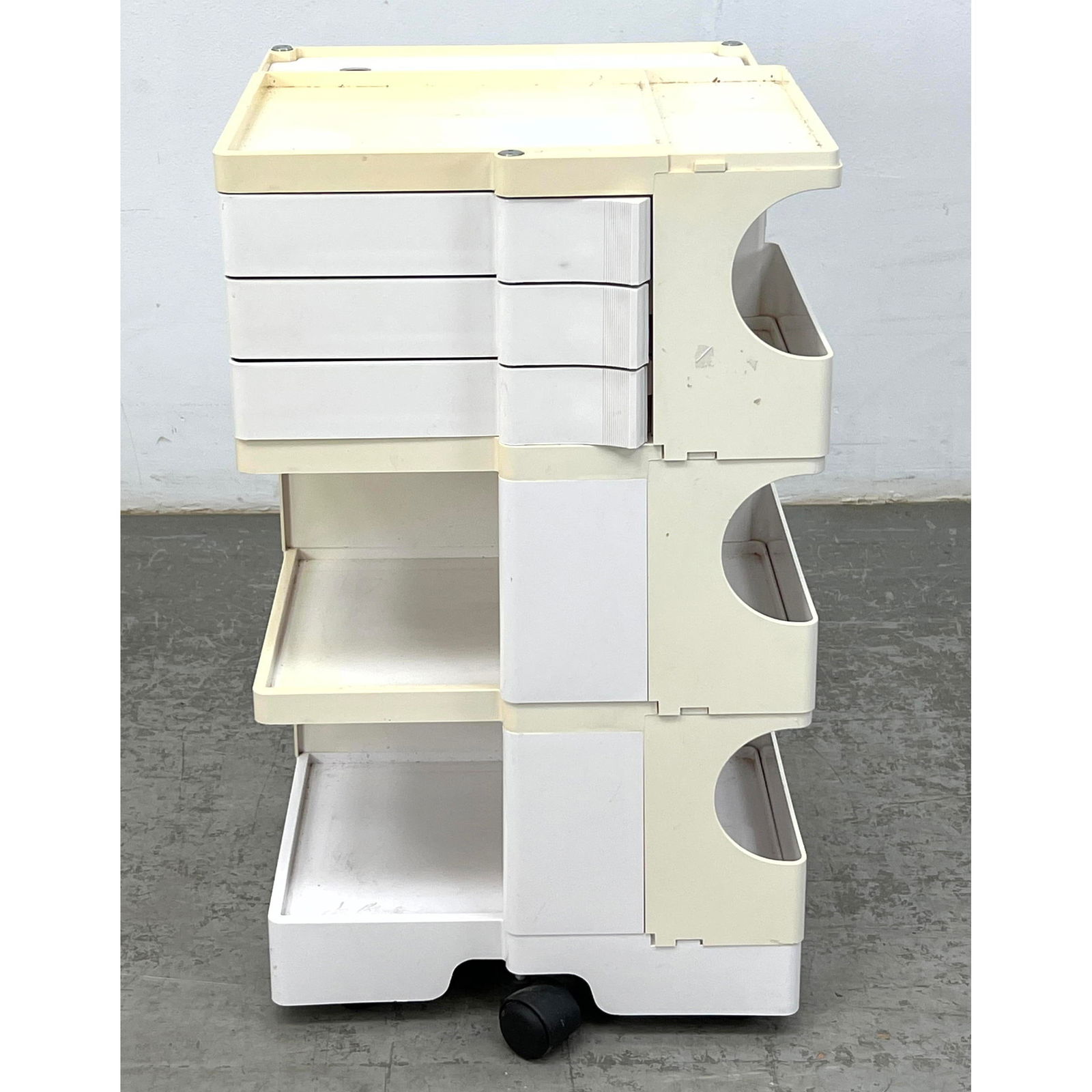 JOE COLOMBO White Plastic BOBY Trolley Cart. Rolling Plastic Storage Cart. Marked (1 of 10)