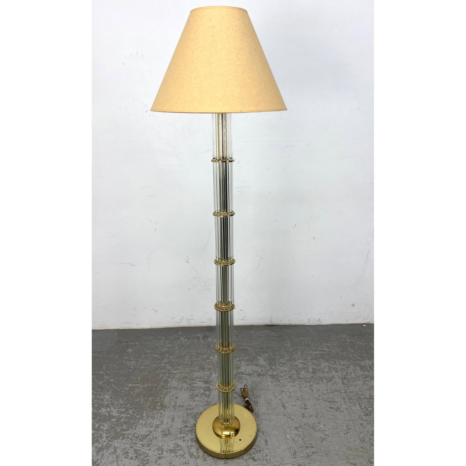 Glass floor lamp with glass rods. Vintage 1980s. Sciolari style.: Glass floor lamp with glass rods. Vintage 1980s. Sciolari style. Dimensions: Height: 66.5 inches, Width: 15.5 inches, Depth: 15.5 inches. ---