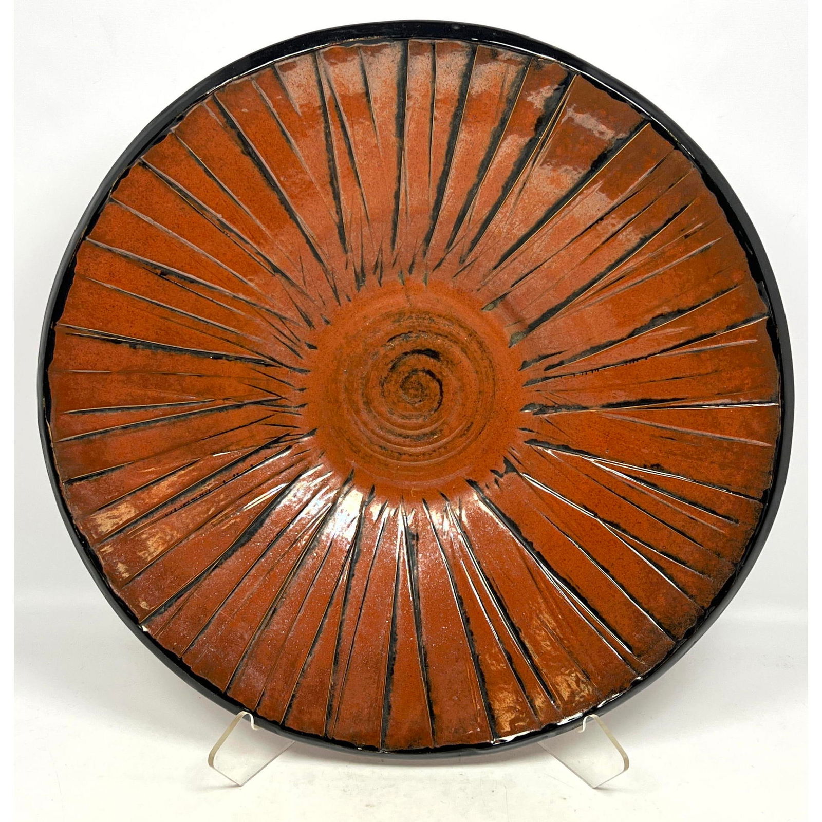 Fabrico Large Pottery Charger Bowl (1 of 9)