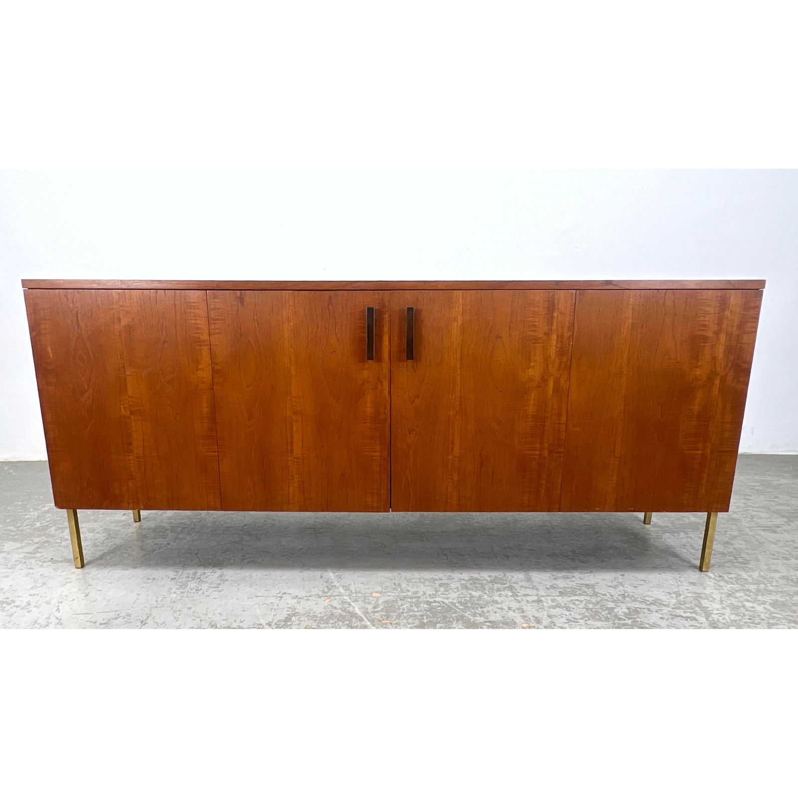 Harvey Probber Sideboard Credenza Sideboard Cabinet. Exposed Bras Legs. Mid Century Modern. (1 of 12)