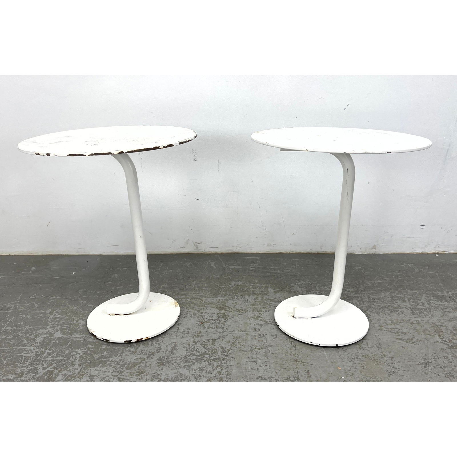 Pr White Enameled Finish Round Metal Side Tables. Modernist. Heavy Steel. Post Modern. (1 of 13)
