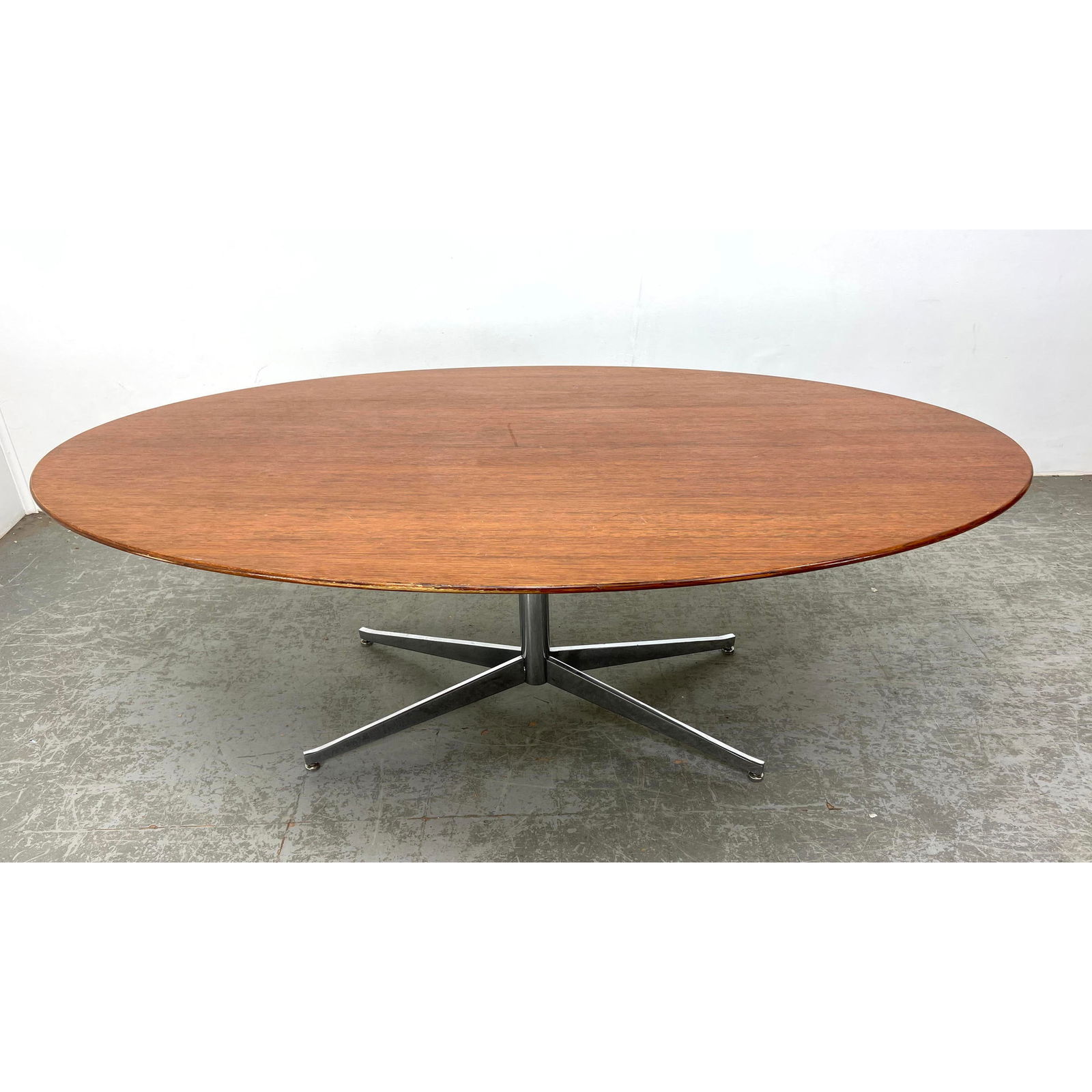 FLORENCE KNOLL MCM Dining Table. Elliptical Top on Chrome Pedestal Base. Unmarked.  Top not attached (1 of 10)