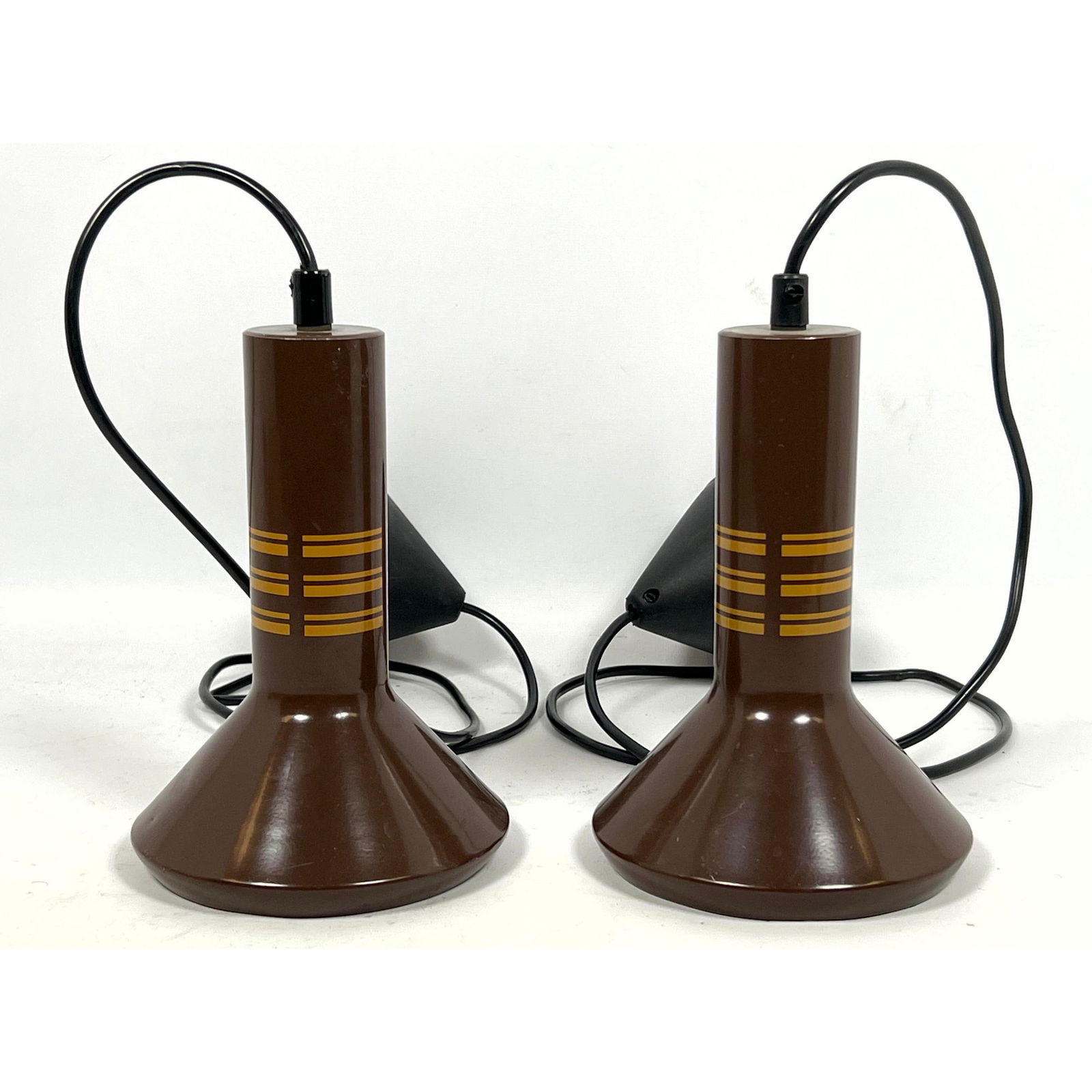 Pair Dutch vintage pendant lamps, Unmarked. (1 of 15)