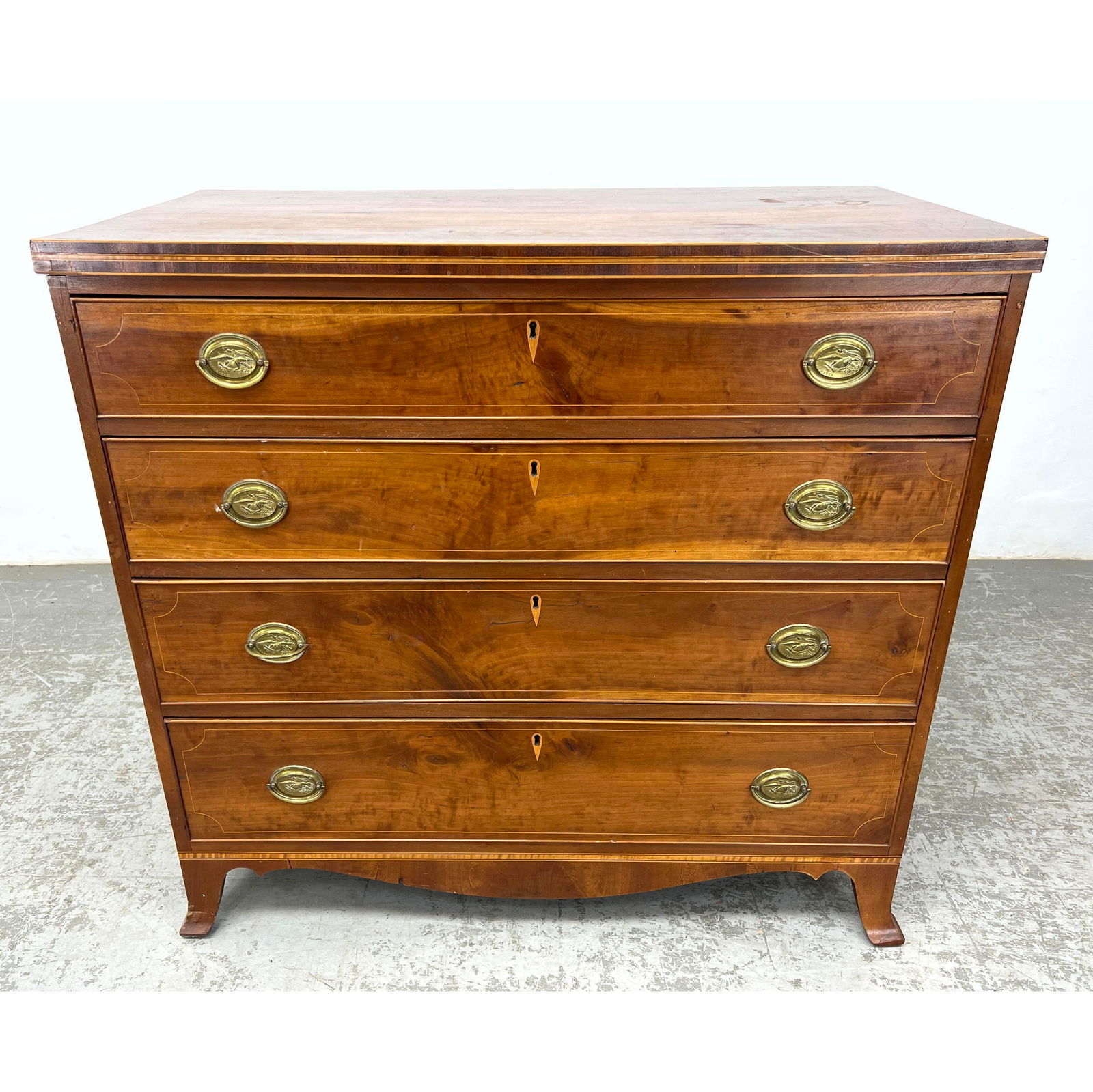 Antique Federal Chest of Drawers with String Inlay. Hand crafted. (1 of 17)