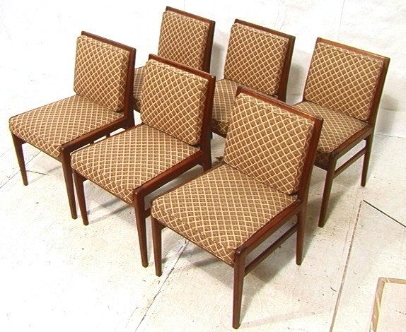 Set 6 Walnut American Modern Dining Chairs. Expos: Set 6 Walnut American Modern Dining Chairs. Exposed upholstered backs. Patterned upholstery. 6 pcs-- Dimensions: H: 32 inches: W: 20 inches: D: 23 inches ---