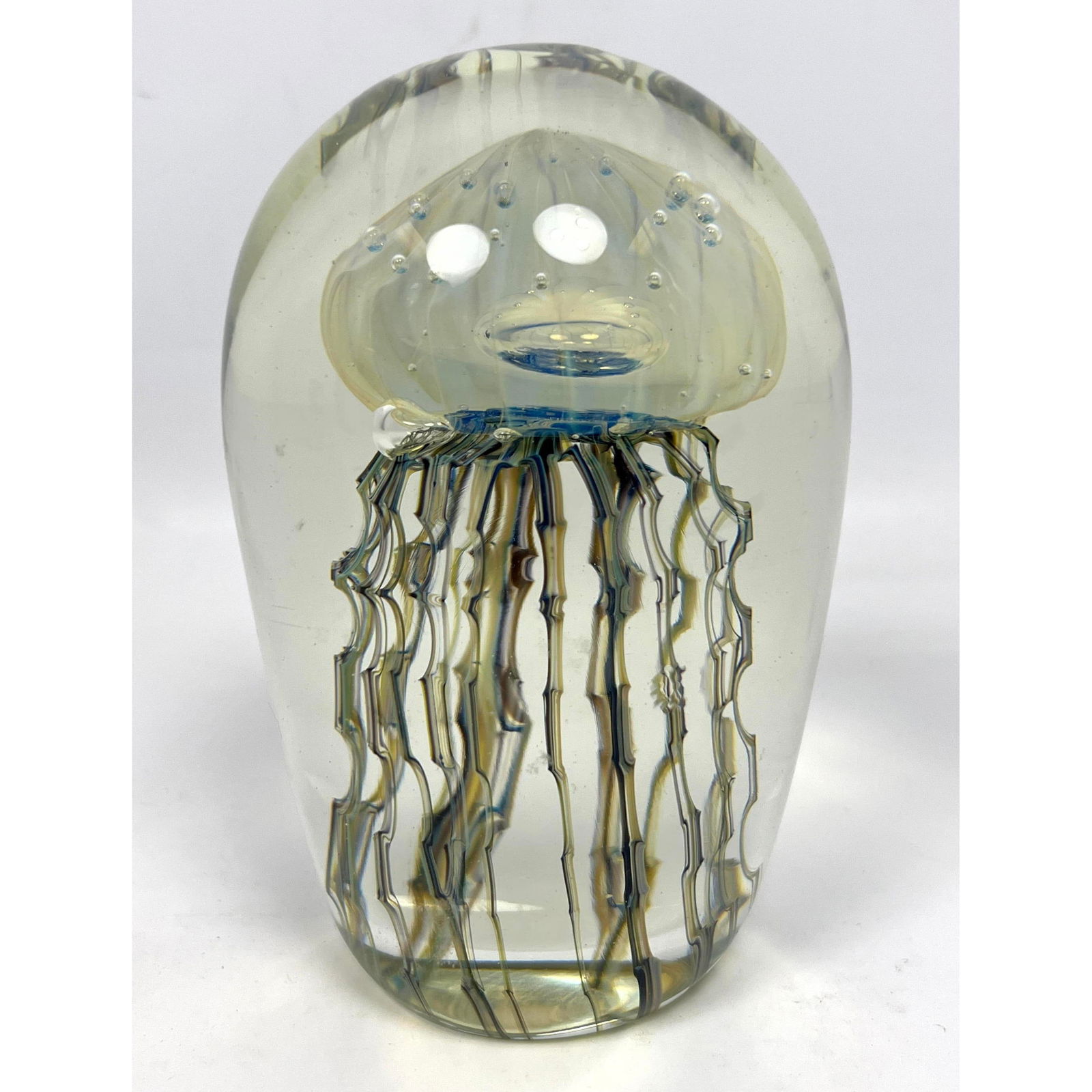 ROBERT EICKHOLT Jellyfish Studio Art Glass Sculpture. Signed, 2011. (1 of 10)
