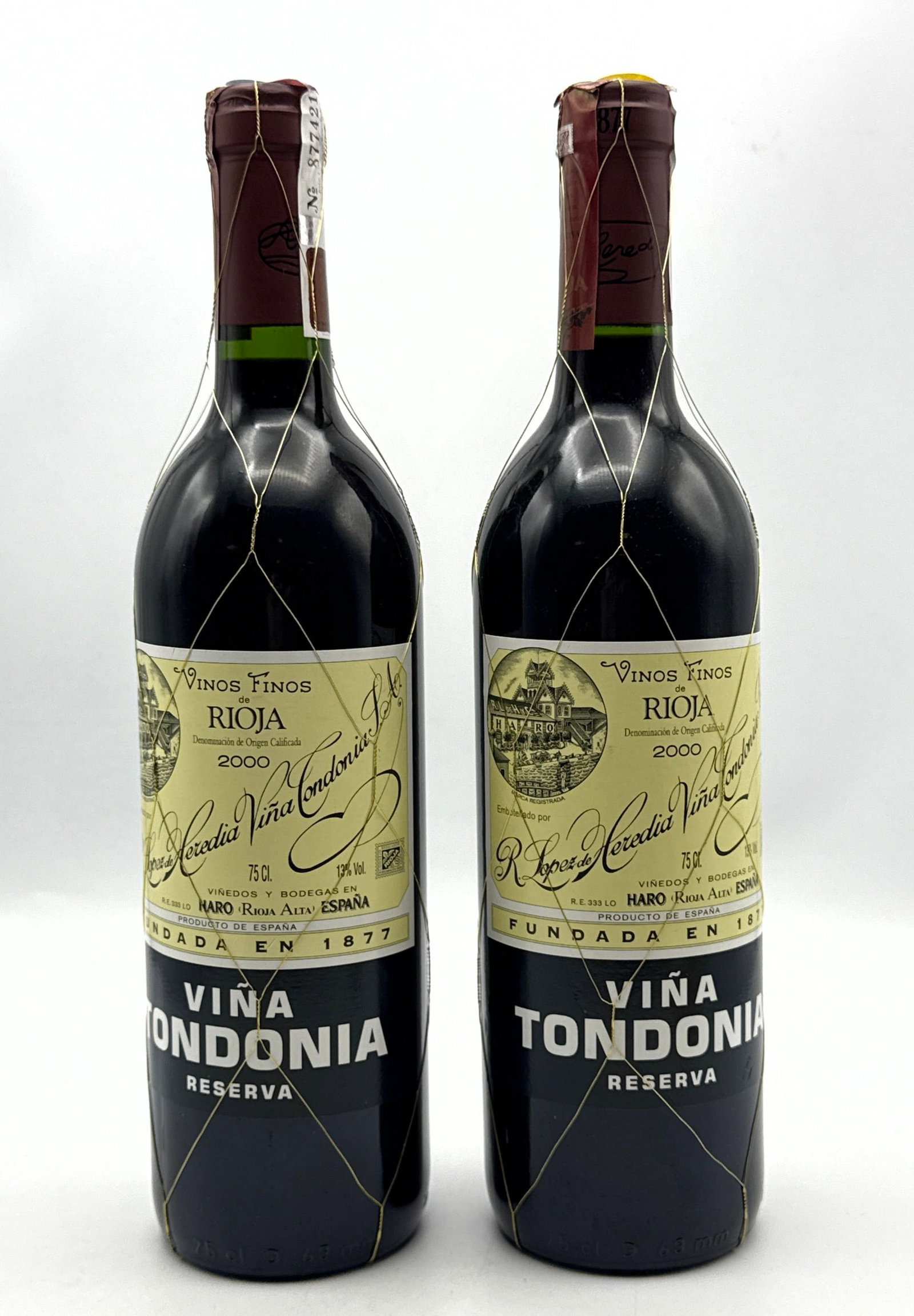 2 pcs - 2000 R. Lopez de Heredia Rioja Reserva Vina Tondonia Red Wine: 2 pcs - 2000 R. Lopez de Heredia Rioja Reserva Vina Tondonia Red Wine Dimensions: Height: 12 inches, Width: inches. --- Buyers are encouraged to pick up their purchases directly from our location. Ple