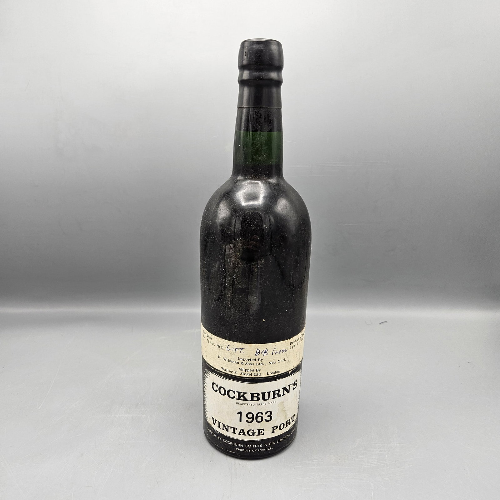 1963 Cockburn Porto Vintage Red - Fortified Wine: 1963 Cockburn Porto Vintage Red - Fortified Wine --- Buyers are encouraged to pick up their purchases directly from our location. Please note: we do not offer shipping for spirits to any destination. 