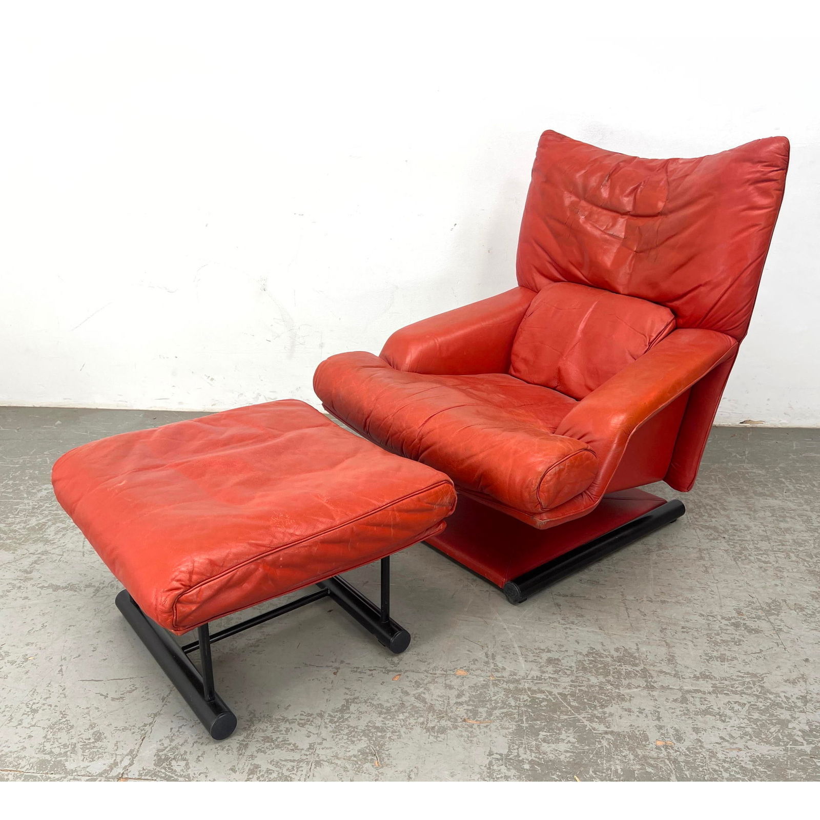 Post Modern Red Leather Lounge Chair by Rolf Benz for Cy Mann: Post Modern Red Leather Lounge Chair by Rolf Benz for Cy Mann Dimensions: Height: 40 inches, Width: 34 inches, Depth: 32 inches. - Seat Height: 18 inches - Additional Dimensions: Ottoman H: 17 inches,