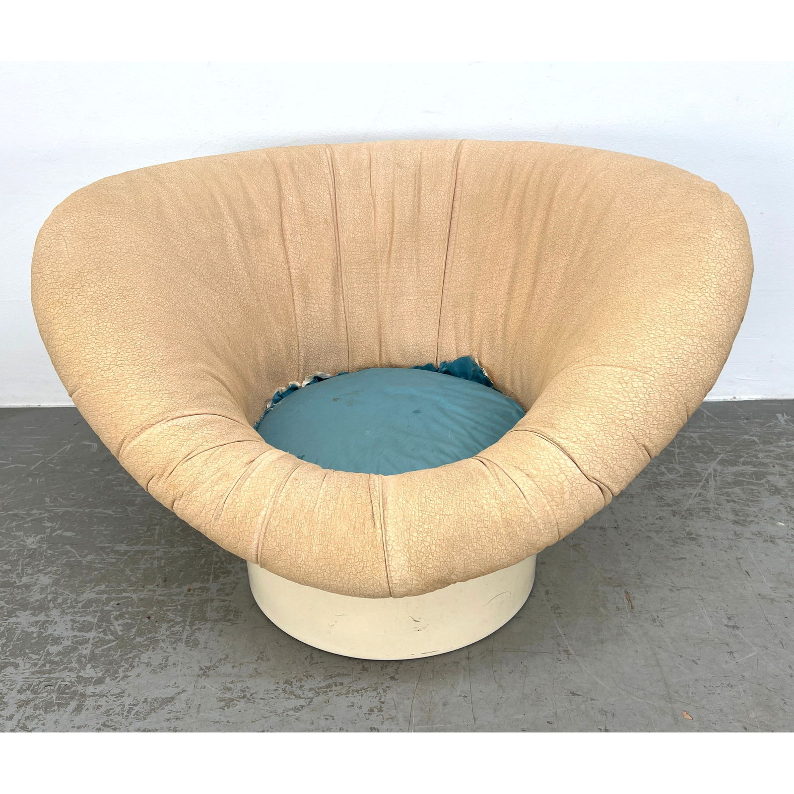 Korkus Lounge Chair by LENNART BENDER. Mushroom Toadstool style Lounge Chair. (1 of 7)