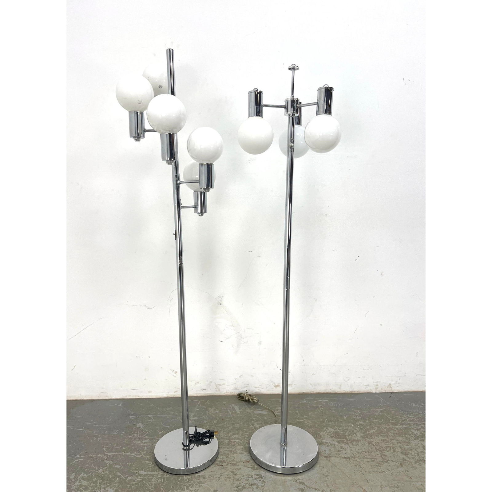 2 Piece 70s Mid Century Mod Chrome Floor Lamps (1 of 9)