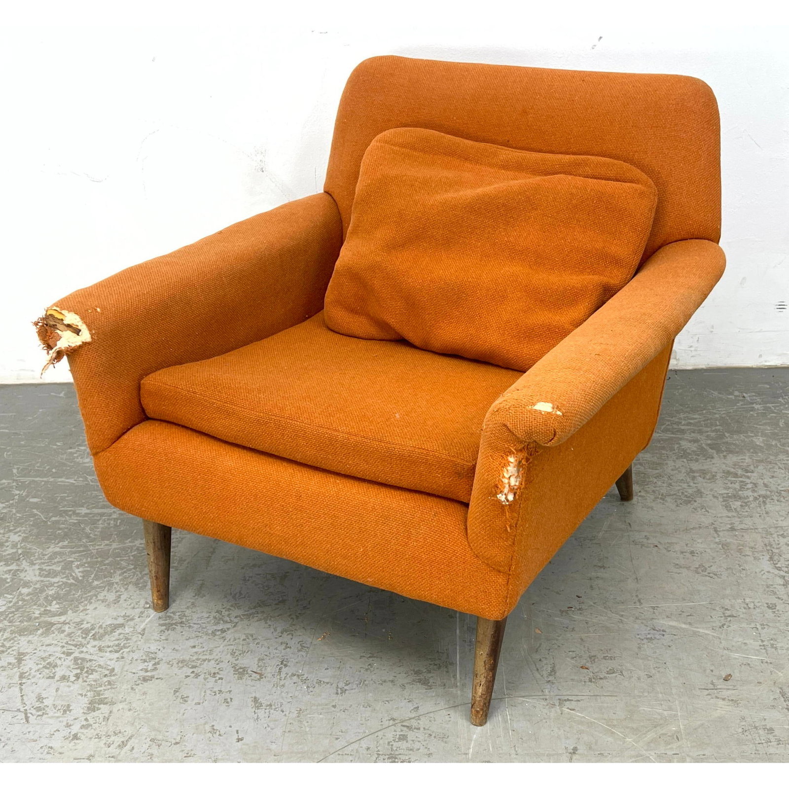 Mid century Modern Lounge Chair. Orange fabric. Attributed to Paul McCobb. (1 of 10)