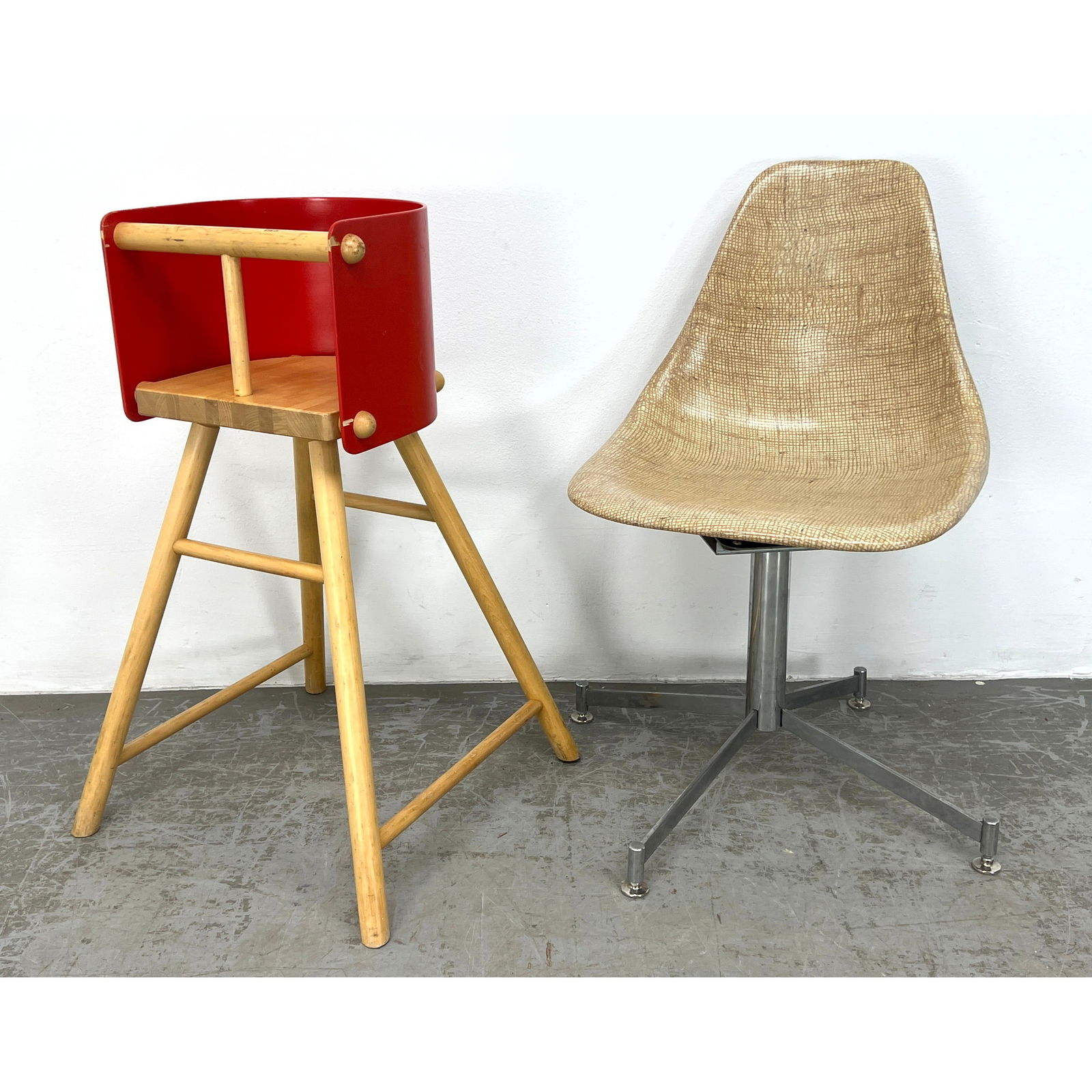 2pcs. Artek Bentwood Children's Highchair and Arthur Umanoff Fiberglass Side Chair: 2pcs. Artek Bentwood Children's Highchair and Arthur Umanoff Fiberglass Side Chair Dimensions: Height: 30 inches, Width: 18 inches, Depth: 15 inches. - Seat Height: 18 inches - Additional Dimensions: