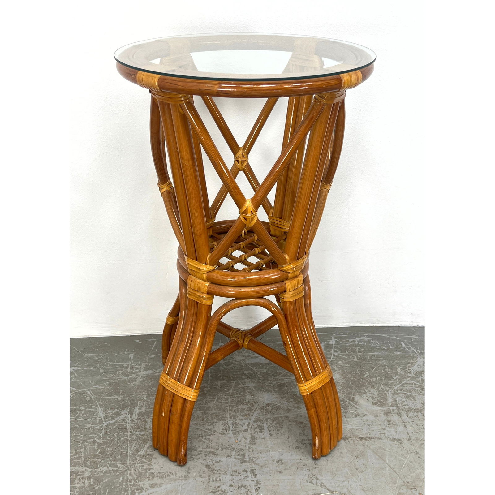 McGuire Rattan Pedestal Table Fern Stand. Unmarked. (1 of 9)