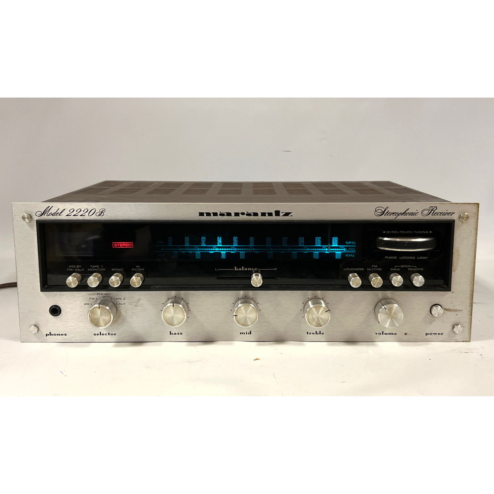 Marantz 2220 B Stereophonic Receiver. (1 of 12)