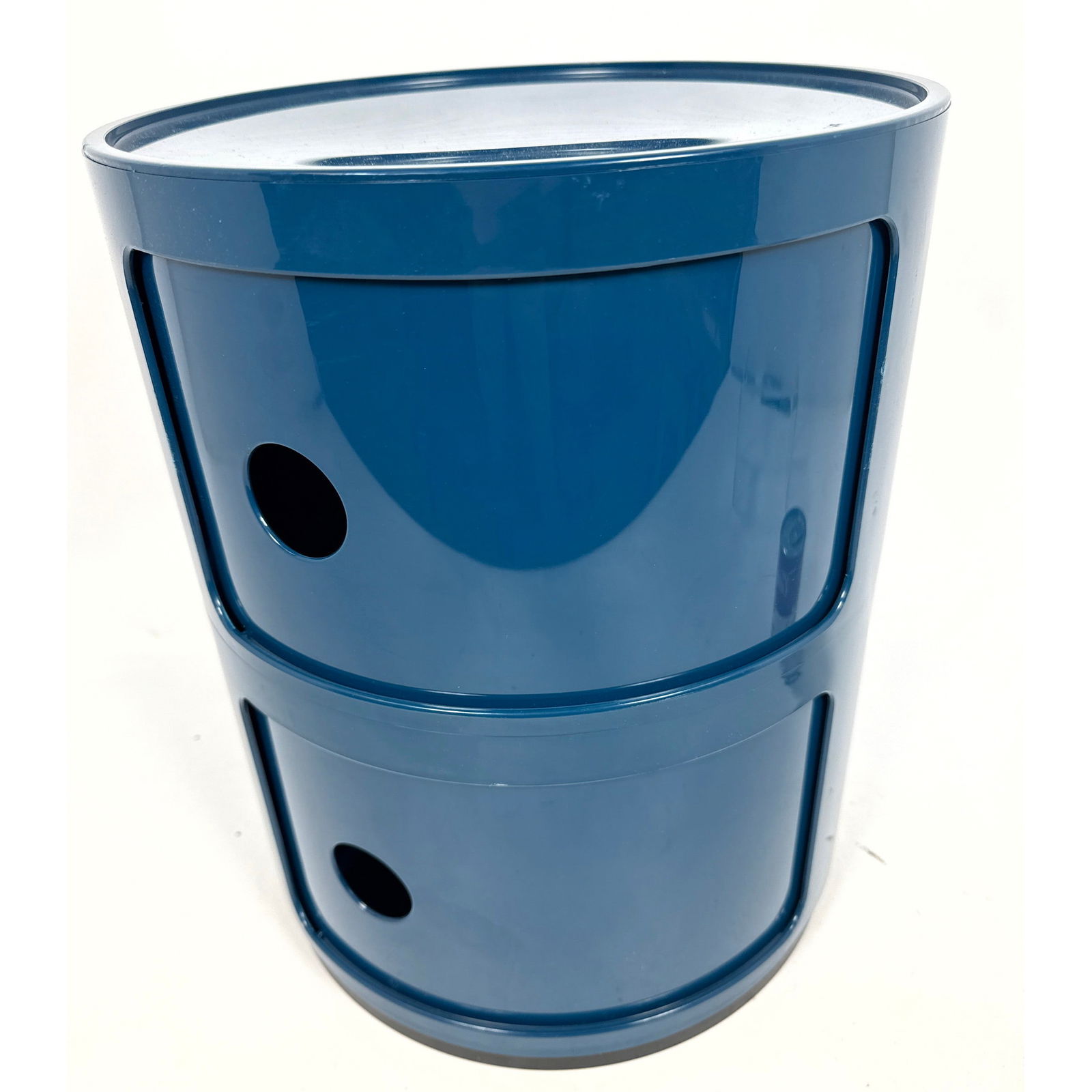 Kartell Prices - 2,738 Auction Price Results