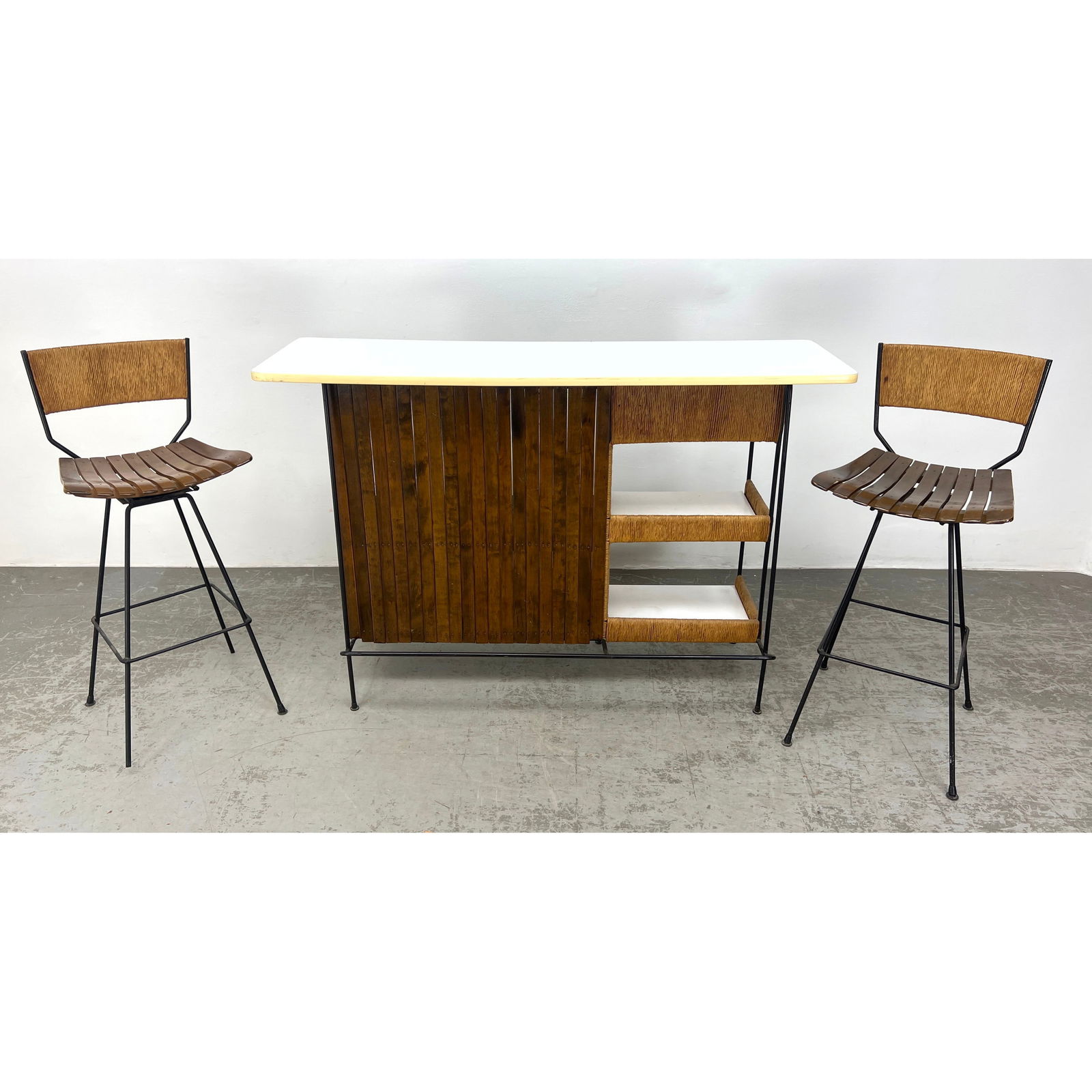 Vintage Mid Century Modern Arthur Umanoff Bar and Barstools Set (1 of 20)