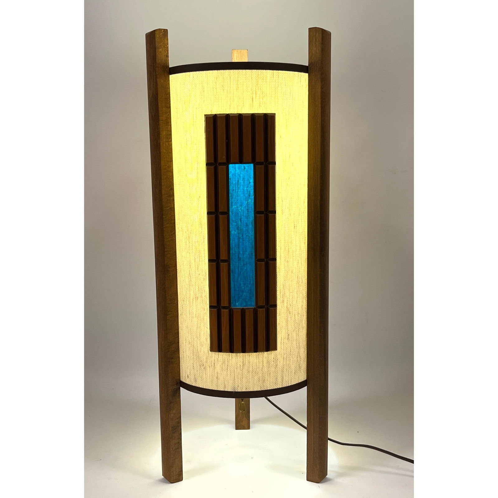 Mid Century Modern Table Lamp. Color panels. (1 of 12)