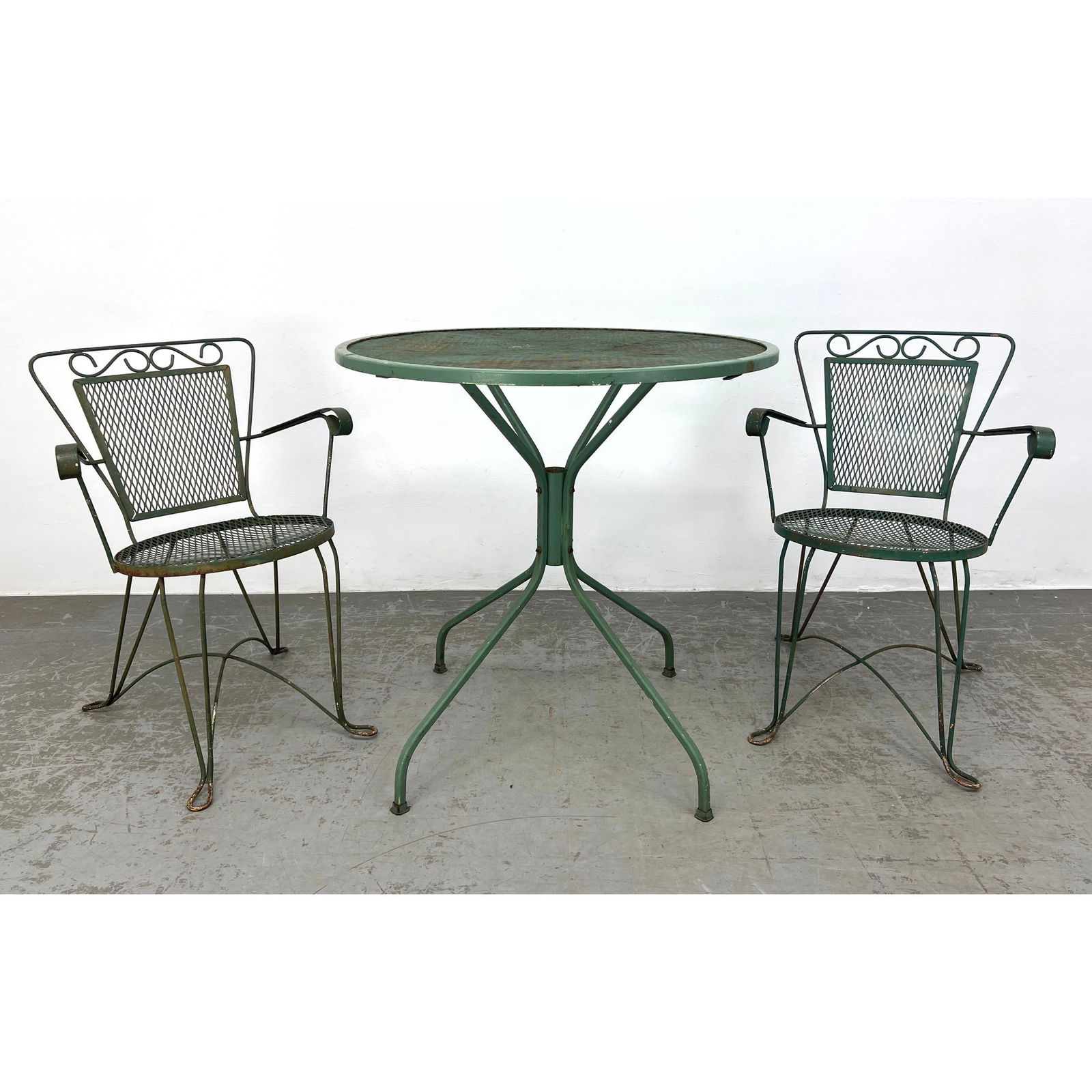 3pc Green Metal Outdoor Cafe Table Chairs. Garden, Patio, Deck. French Cafe Style. (1 of 13)