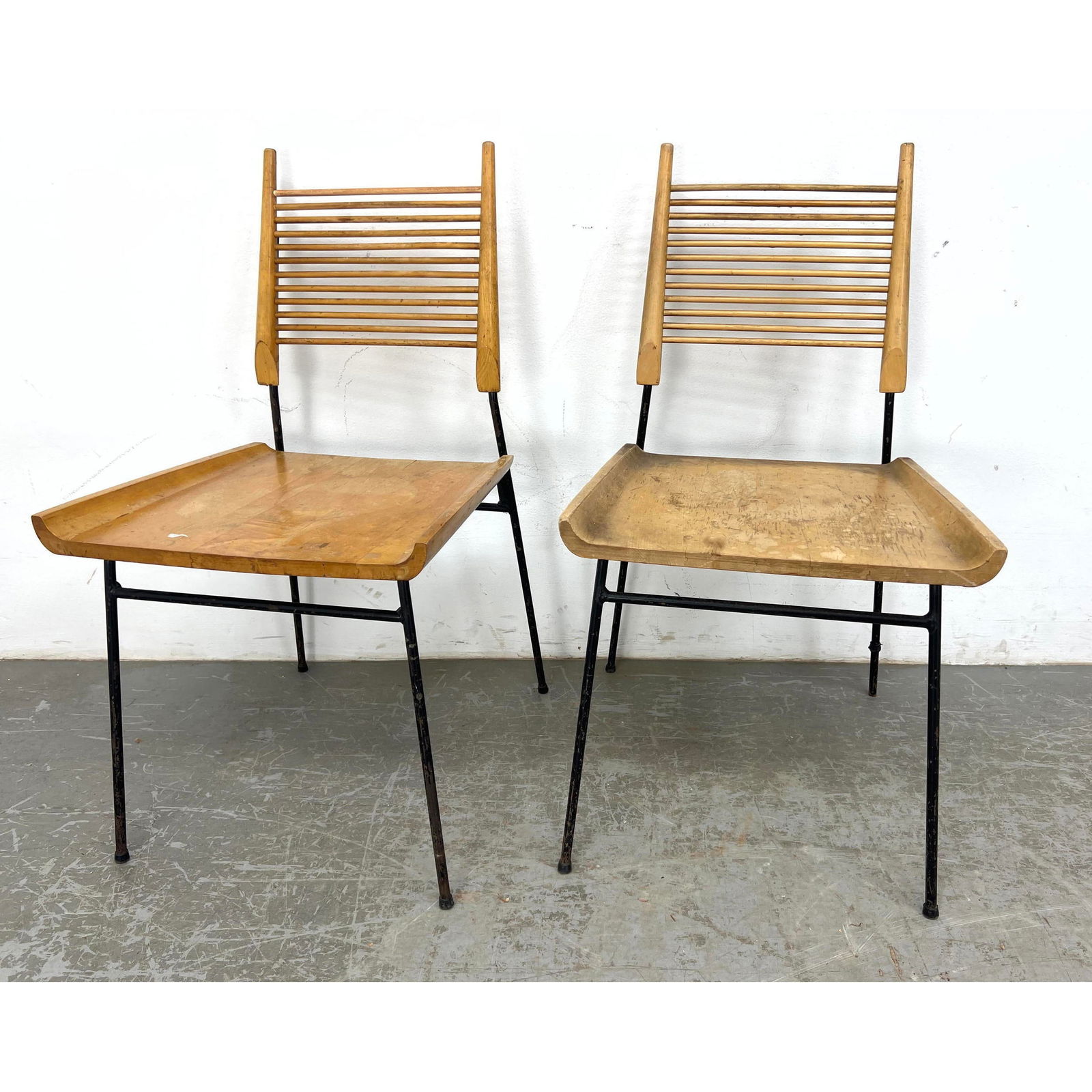 Pr PAUL McCOBB Maple Side Dining Chairs. Winchendon "Shovel" Chair. Dowel Details to backrest. Black (1 of 14)