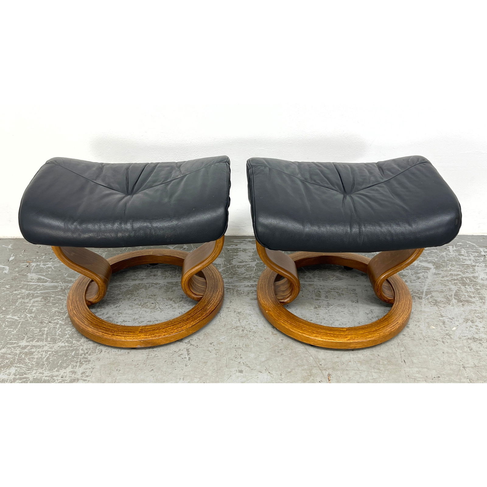 Pair Ekornes Sweden Leather Bentwood Ottomans Footstools (1 of 6)