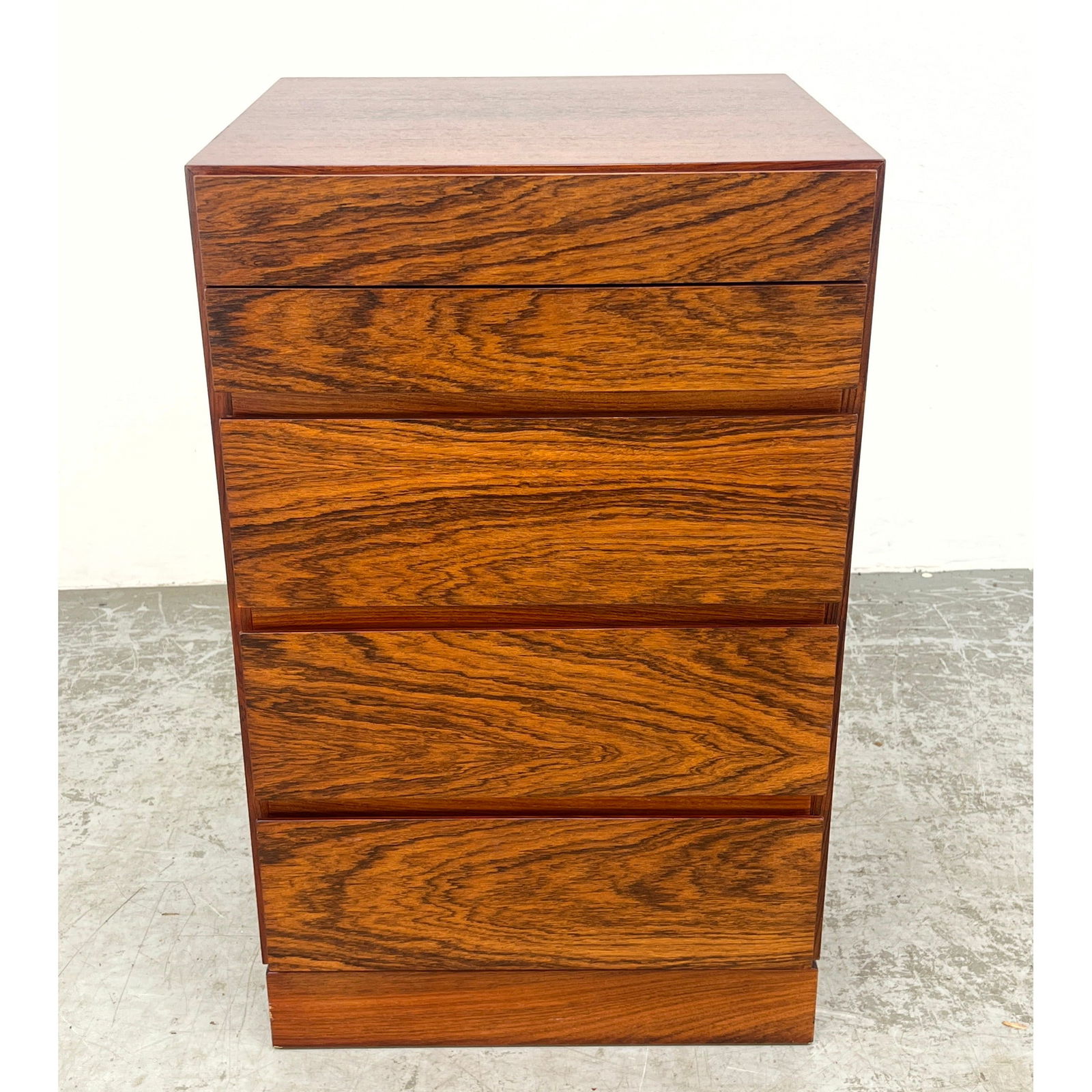 Danish Modern Denmark Arne Wahl Iversen Rosewood Chest Drawers Storage (1 of 9)