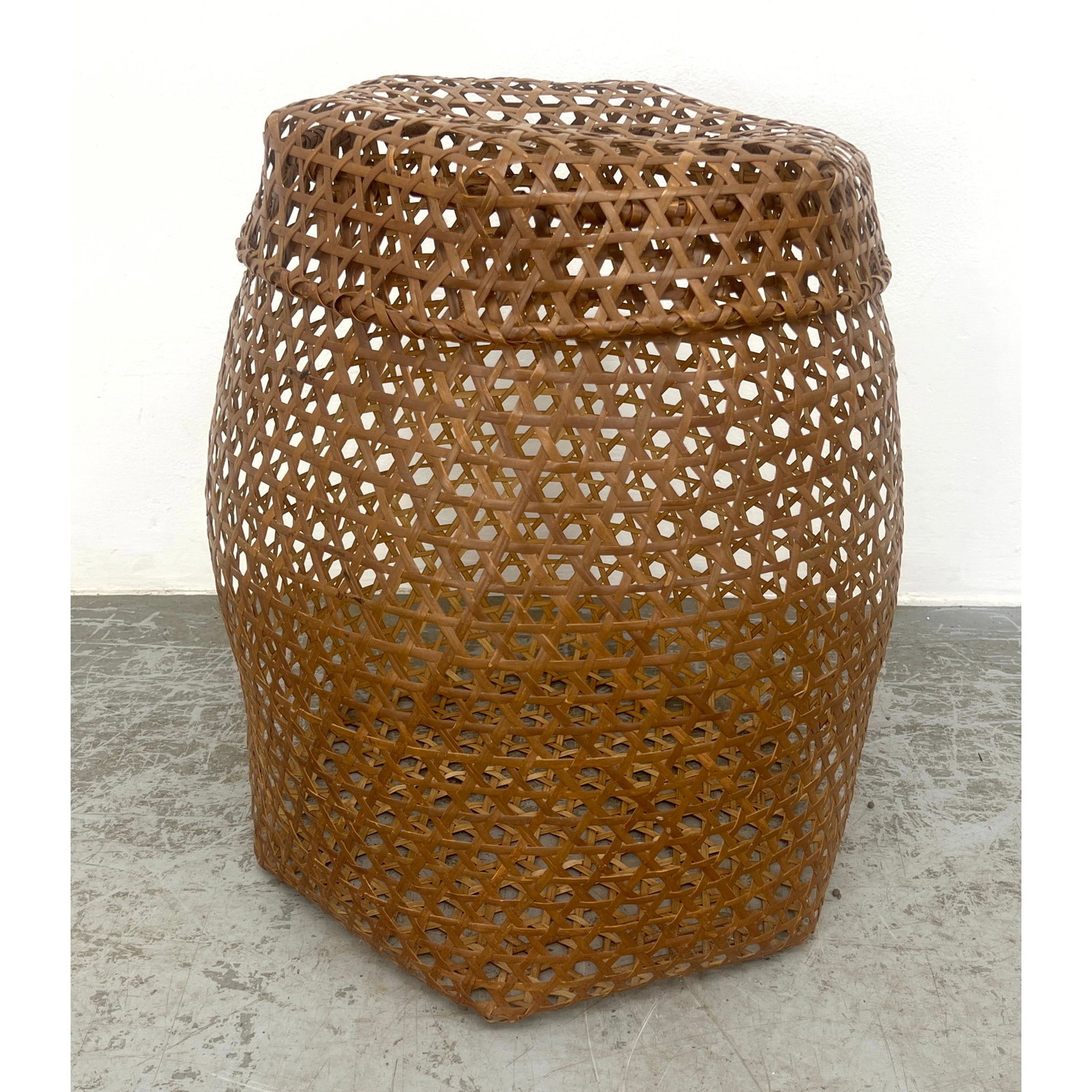 Woven Rattan Hexagonal Sided Basket. Matching Lid.: Woven Rattan Hexagonal Sided Basket. Matching Lid. Dimensions: Height: 21 inches, Width: 16 inches, Depth: 16 inches. --- - We offer curbside delivery for most items to NYC, Manhattan, Close Brooklyn,