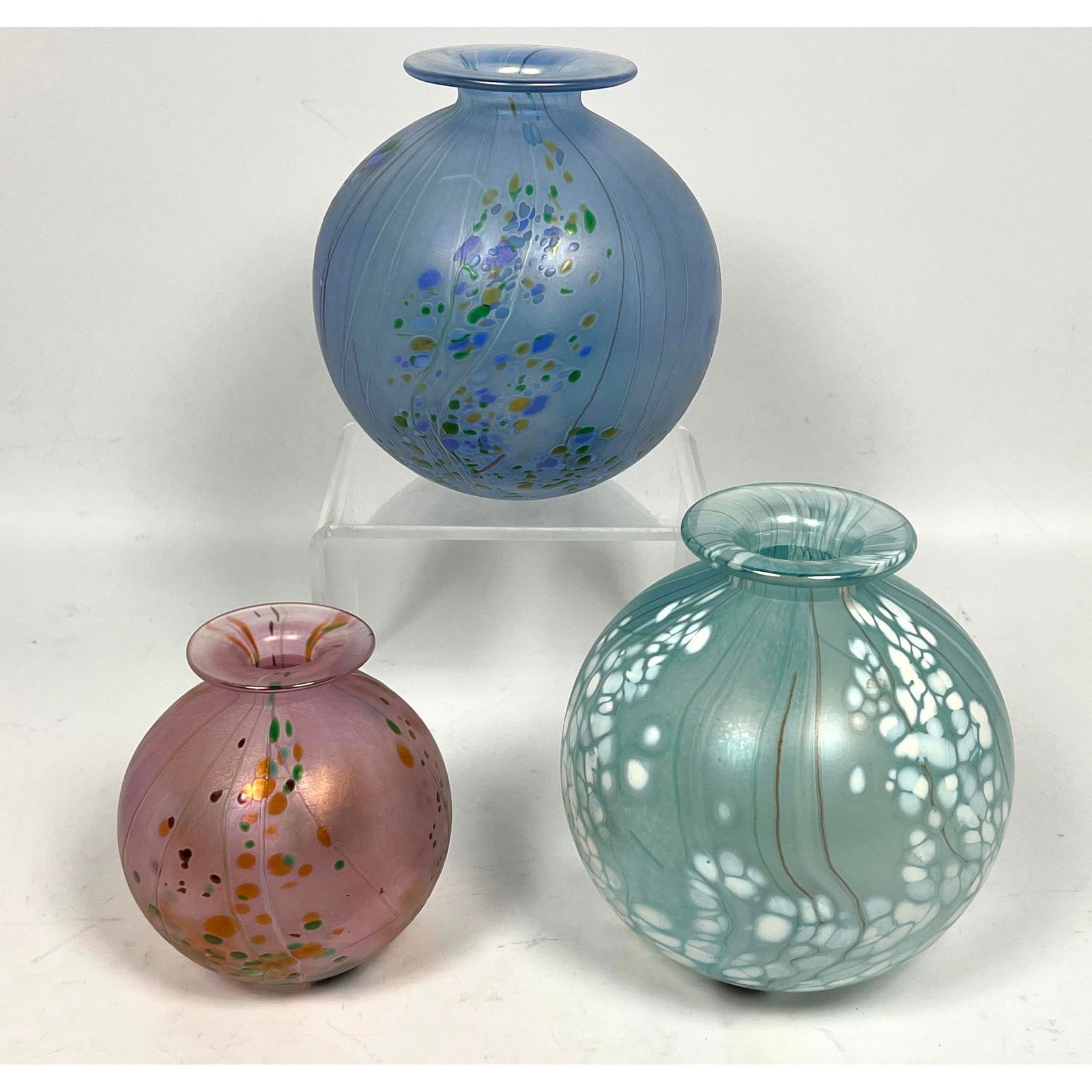 3pc English Studio ISLE of WIGHT Art Glass Vases. One signed MICHAEL HARRIS. All have Label. (1 of 15)