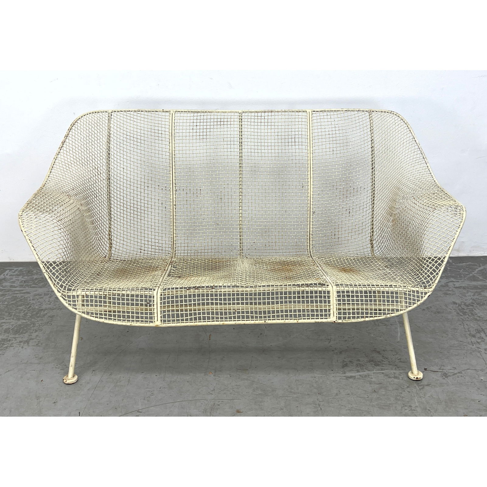 RUSSELL WOODARD Sculptura Outdoor Garden Love Seat. Woven mesh design. Old white paint. Outdoor Pati (1 of 10)