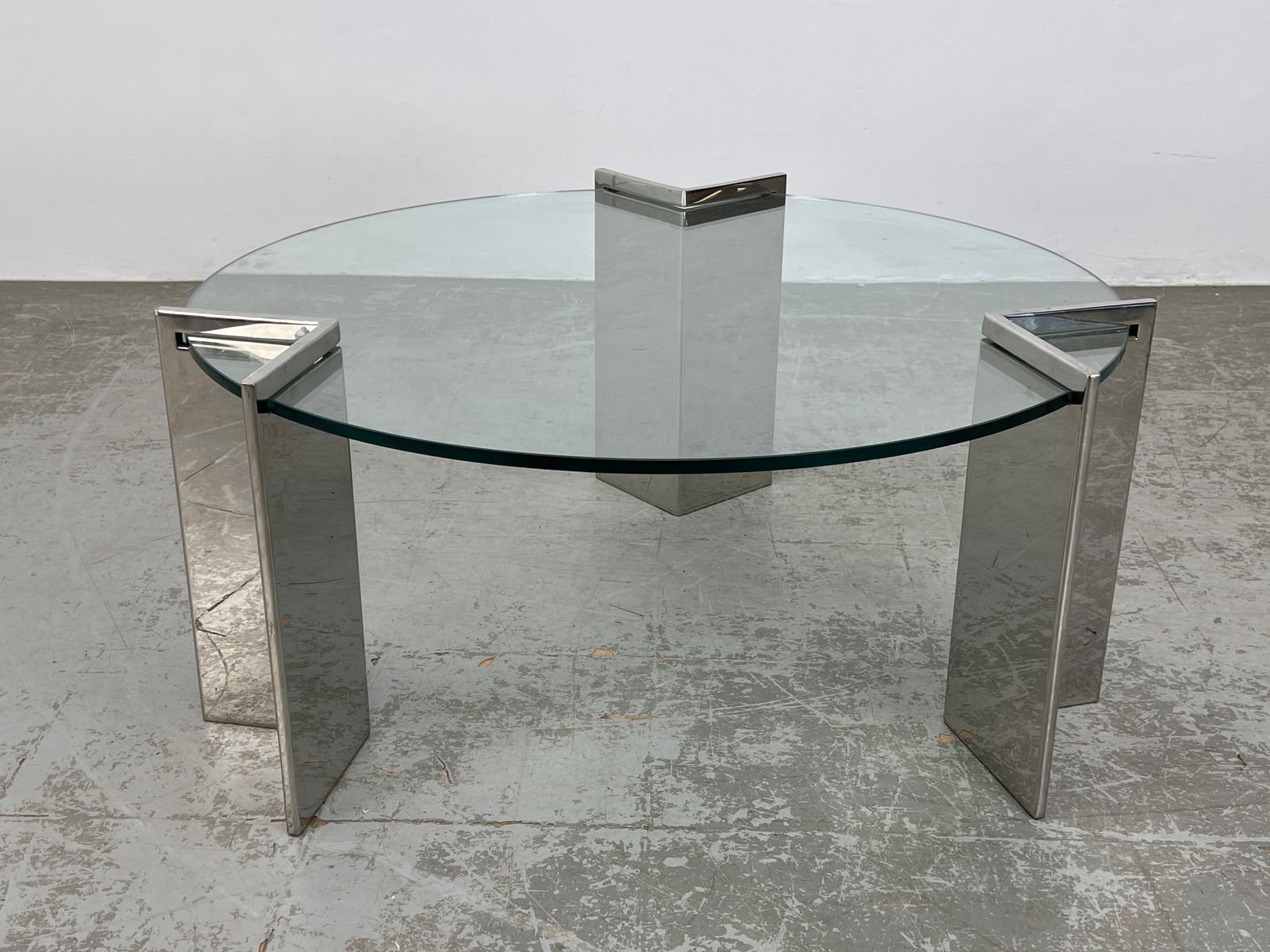 Pace Chrome and Glass Round Coffee Table. Three Chrome Corner Form Elements support cantilever glass (1 of 8)