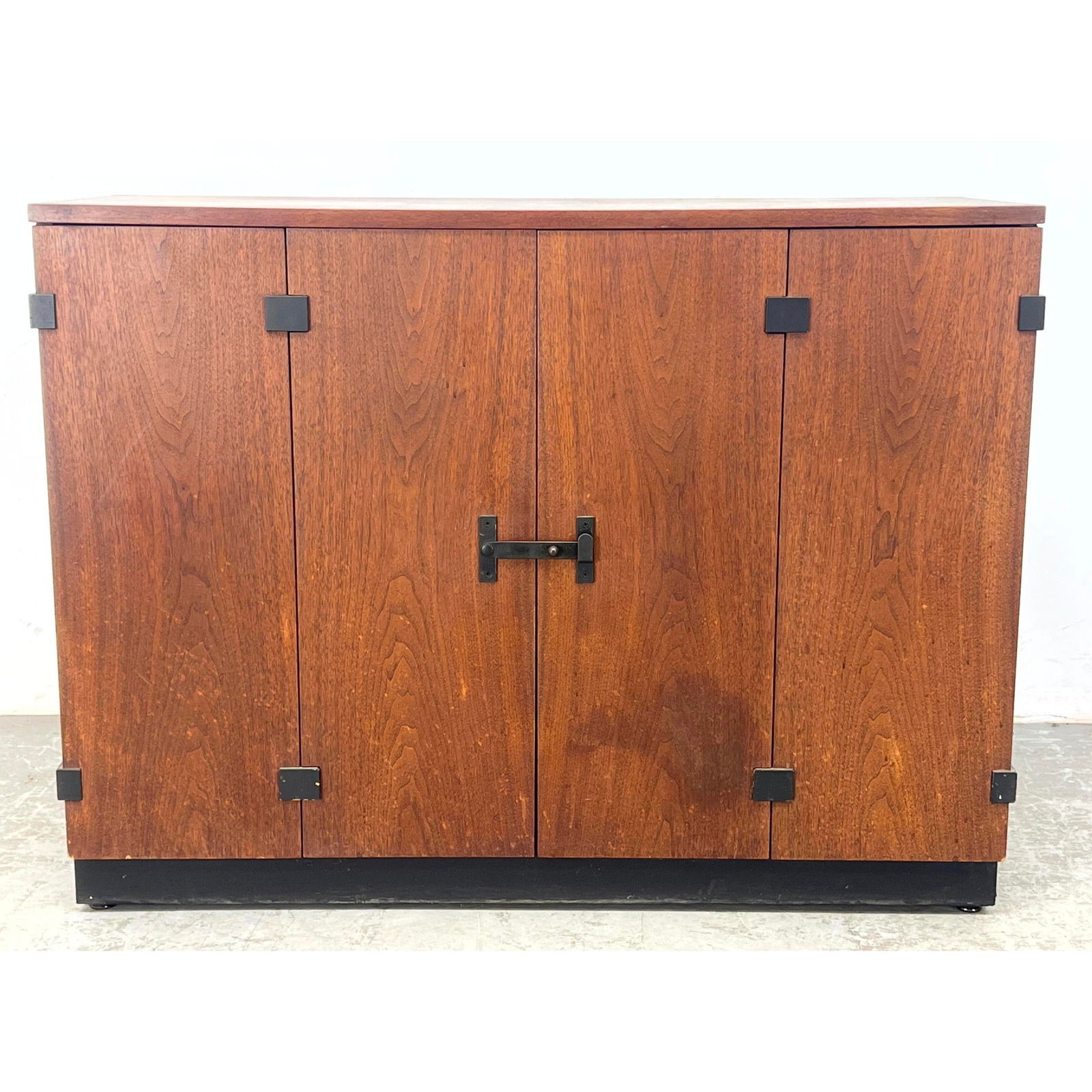 MILO BAUGHMAN for DIRECTIONAL Walnut Cabinet Server. Recessed Black platform Base. Directional Label (1 of 9)