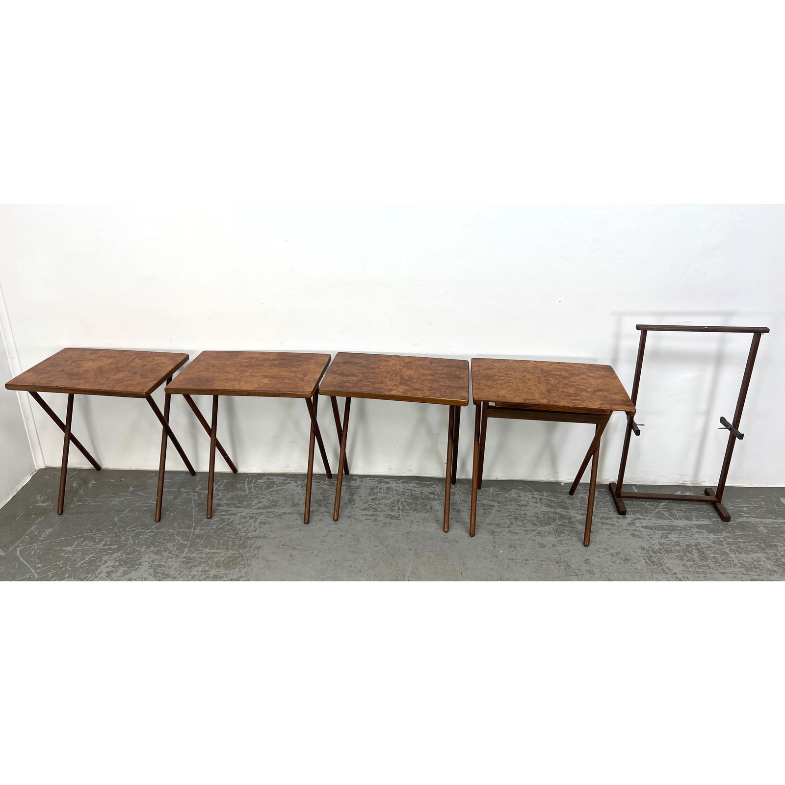 Mid Century Modern Collapsable TV Tables with stand. (1 of 14)