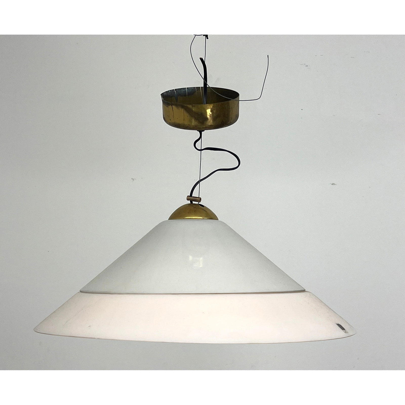 IB Tre Mid Century Italian White Glass Pendant Lamp Chandler, Label: IB Tre Mid Century Italian White Glass Pendant Lamp Chandler, Label Dimensions: Height: 24 inches, Width: 23 inches, Depth: 23 inches. --- - We offer curbside delivery for most items to NYC, Manhattan