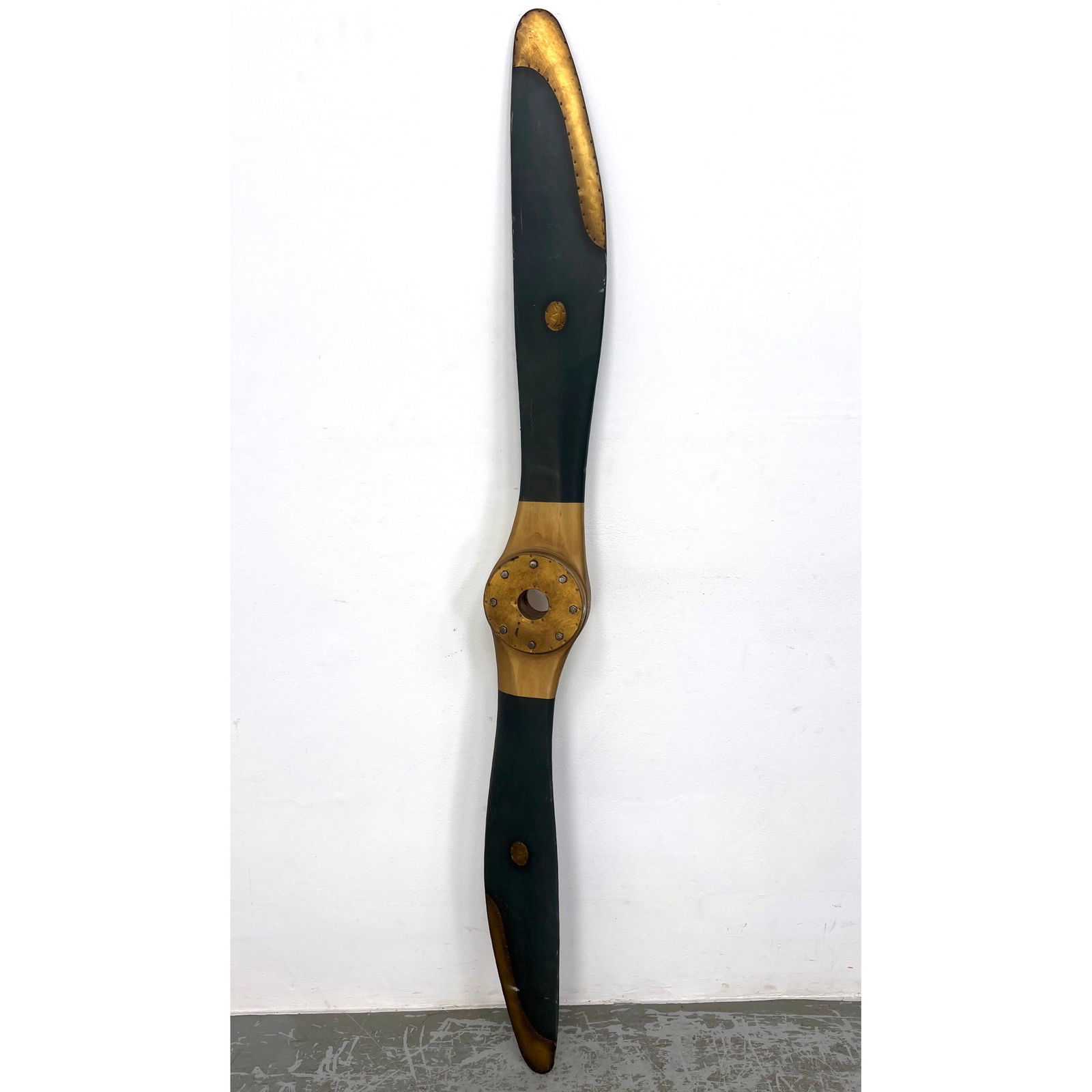Contemporary Airplane Propeller Prop Decoration. Replica Wall Hanging. (1 of 13)