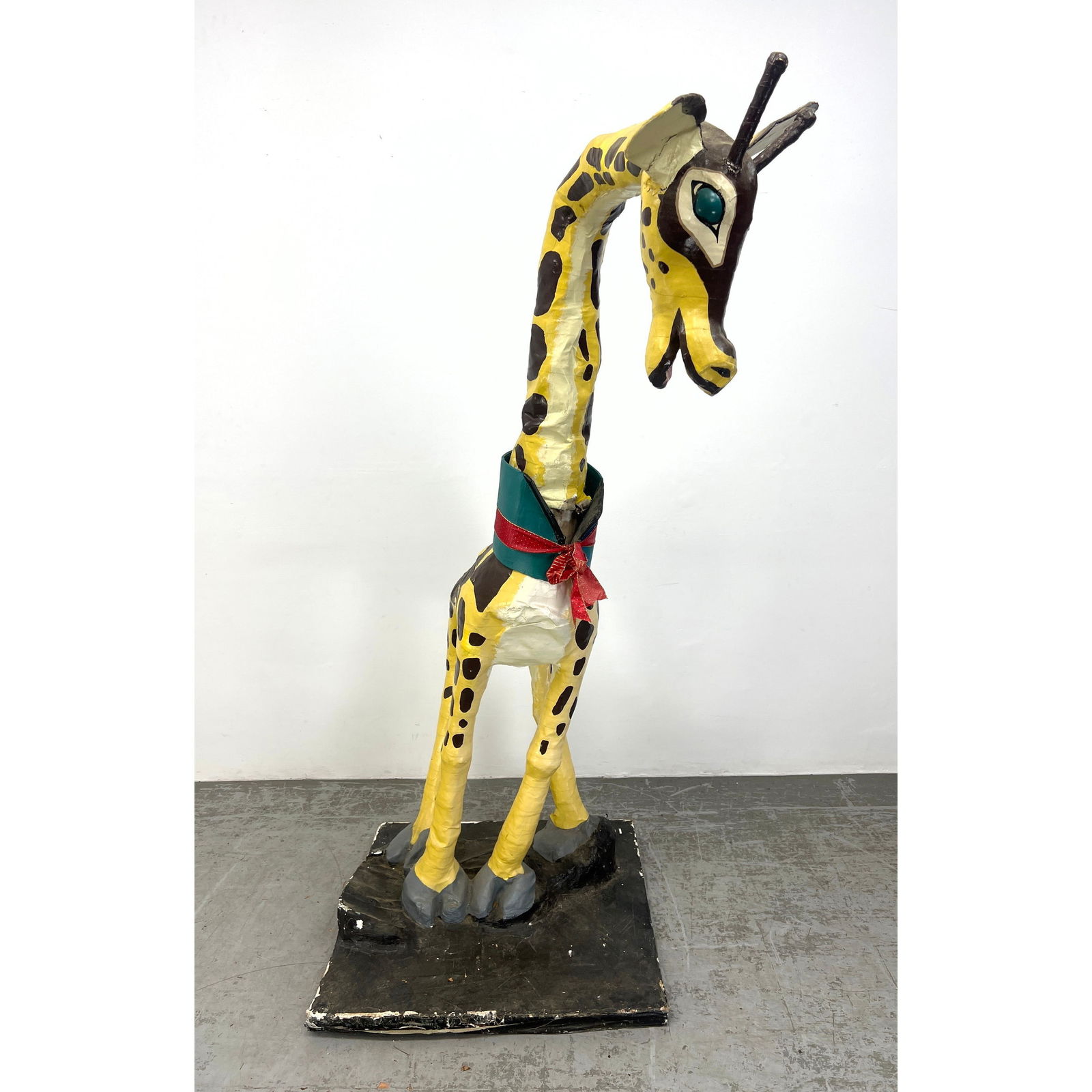 Extra Large Paper Mache Painted Figural Giraffe Sculpture. 81" Tall. (1 of 18)