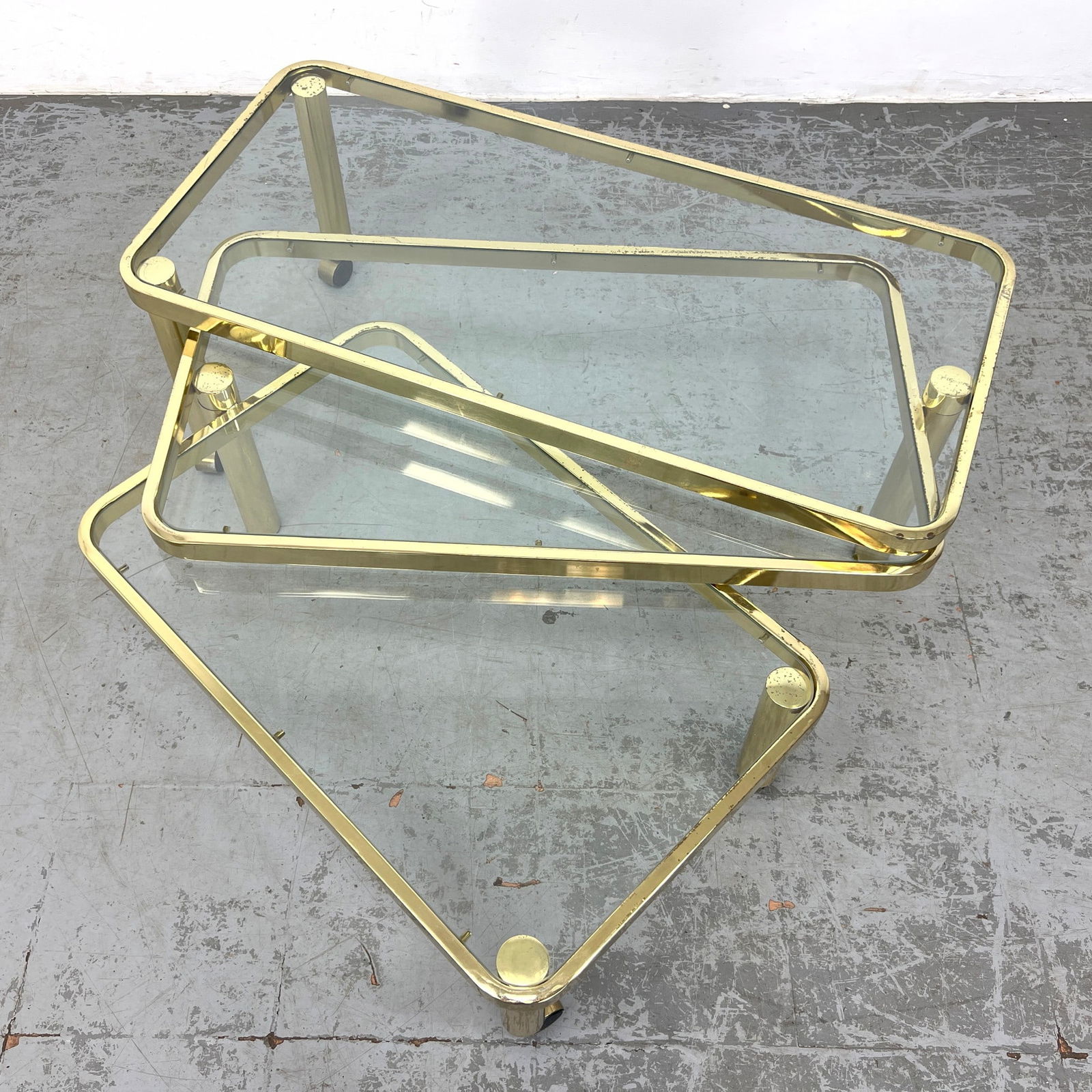 Mid Century Modern Tri Level Swivel Coffee Table. DESIGN INSTITUTE OF AMERICA Style. (1 of 10)