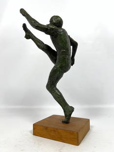 JOE BROWN Bronze THE PUNTER Football Player Sculpture Statue. Paper label. Maquette for the sculptur: JOE BROWN Bronze THE PUNTER Football Player Sculpture Statue. Paper label. Maquette for the sculpture outside Veterans stadium in Philadelphia. (From the estate of Leonard Tose partner) Dimensions: He