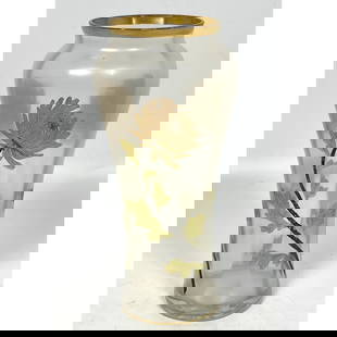 Mont Joye Art Glass Vase. Unsigned.: Mont Joye Art Glass Vase. Unsigned. Dimensions: Height: 6 inches, Width: 2.25 inches, Depth: 2.25 inches. --- US Packing and Shipping charge: In house shipping available. Will be calculated once desti