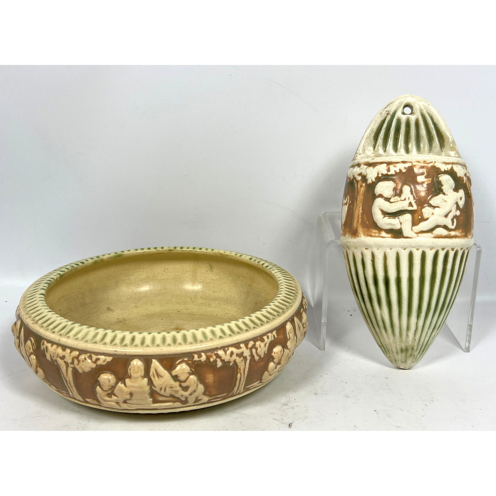 2pcs Roseville Donatello Pottery. low bowl and wall pocket. (1 of 16)