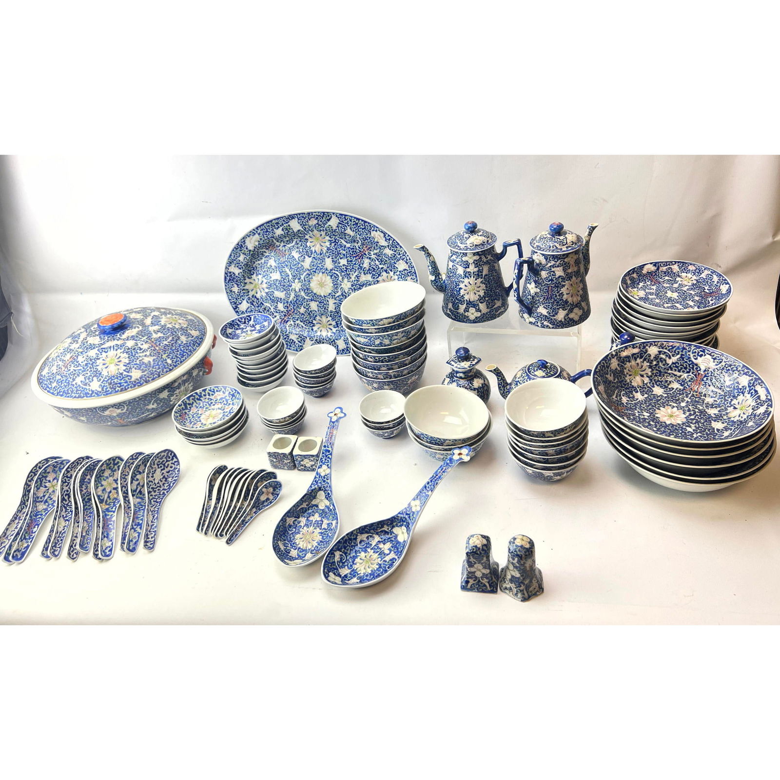 Large Lot Chinese Style Porcelain Dishes, Bowls etc. (1 of 19)