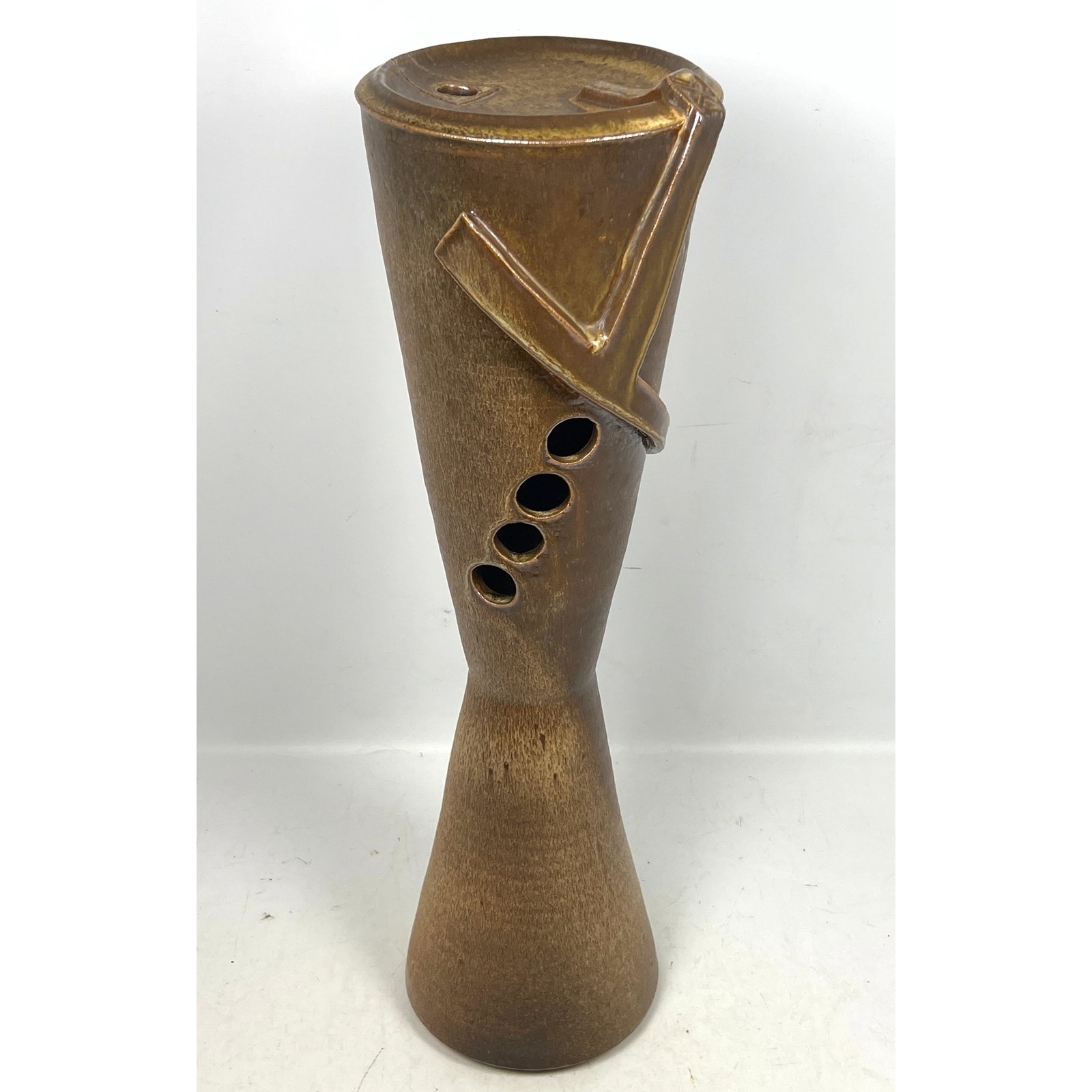 K LAIR Tall Pottery Sculpture. Corseted form.: K LAIR Tall Pottery Sculpture. Corseted form. Dimensions: Height: 24.75 inches, Width: 7 inches, Depth: 7 inches. --- US Packing and Shipping charge: In house shipping available. Will be calculated on