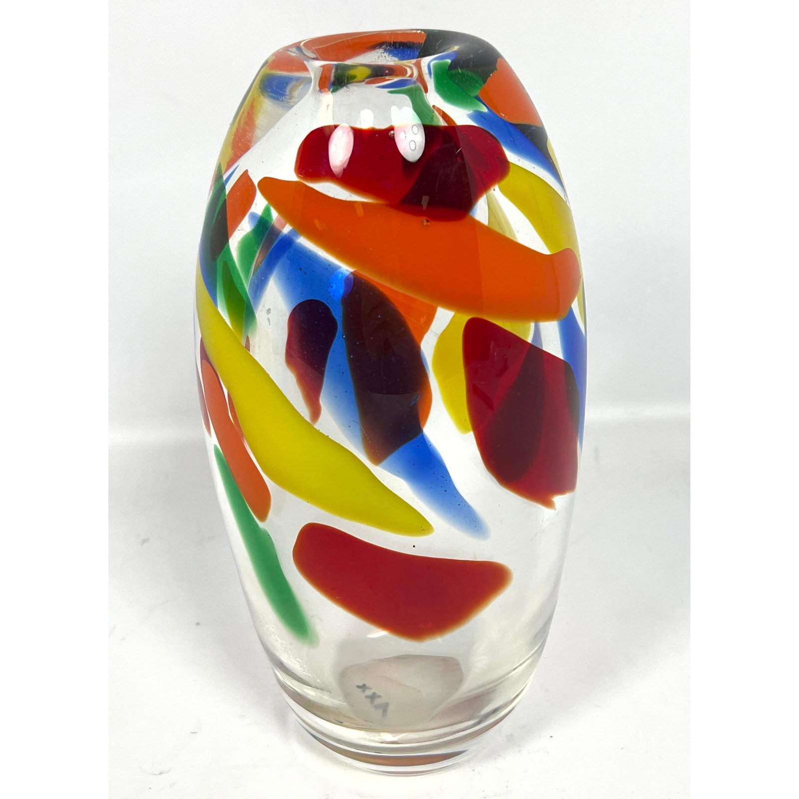 Studio Artist Signed American Art Glass Vase. Clear Glass with Colorful Details. Illegibly Signed.: Studio Artist Signed American Art Glass Vase. Clear Glass with Colorful Details. Illegibly Signed. Dimensions: Height: 8.25 inches, Width: 3 inches, Depth: 3 inches. --- US Packing and Shipping charge