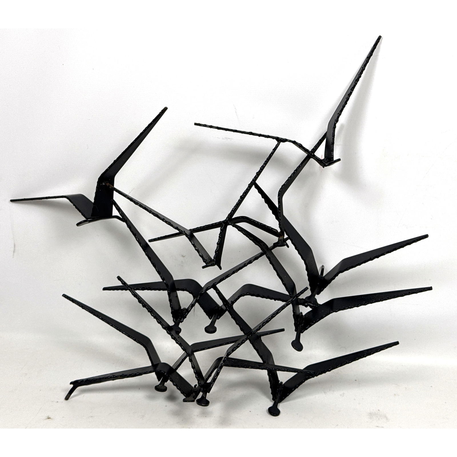 Curtis Jere Seagulls in Flight wall Sculpture. Painted steel. Unmarked.: Curtis Jere Seagulls in Flight wall Sculpture. Painted steel. Unmarked. Dimensions: Height: 19 inches, Width: 22 inches, Depth: 6 inches. --- US Packing and Shipping charge: In house shipping availabl