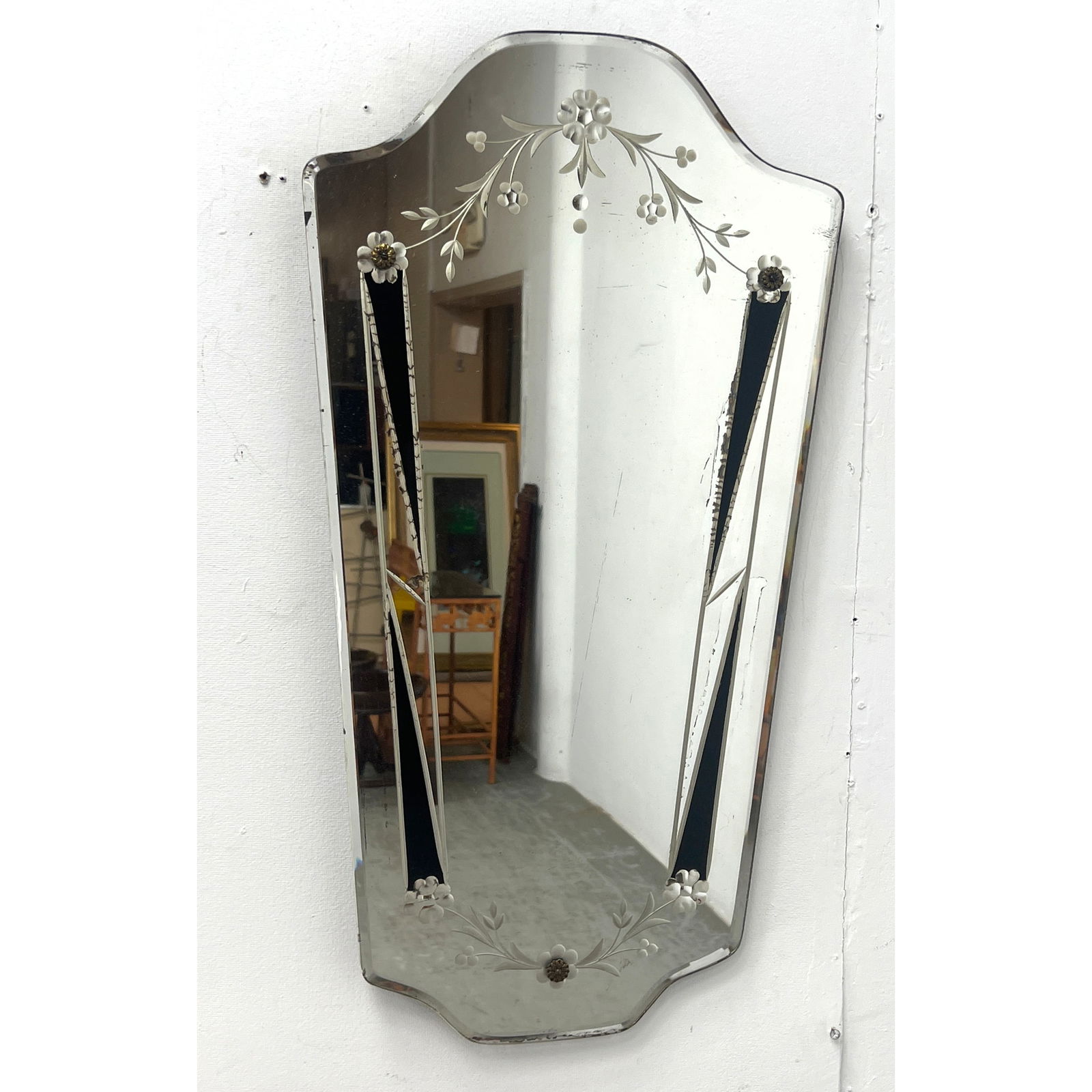 Vintage Art Deco Style Wall Mirror. Etched design and black highlights. (1 of 9)