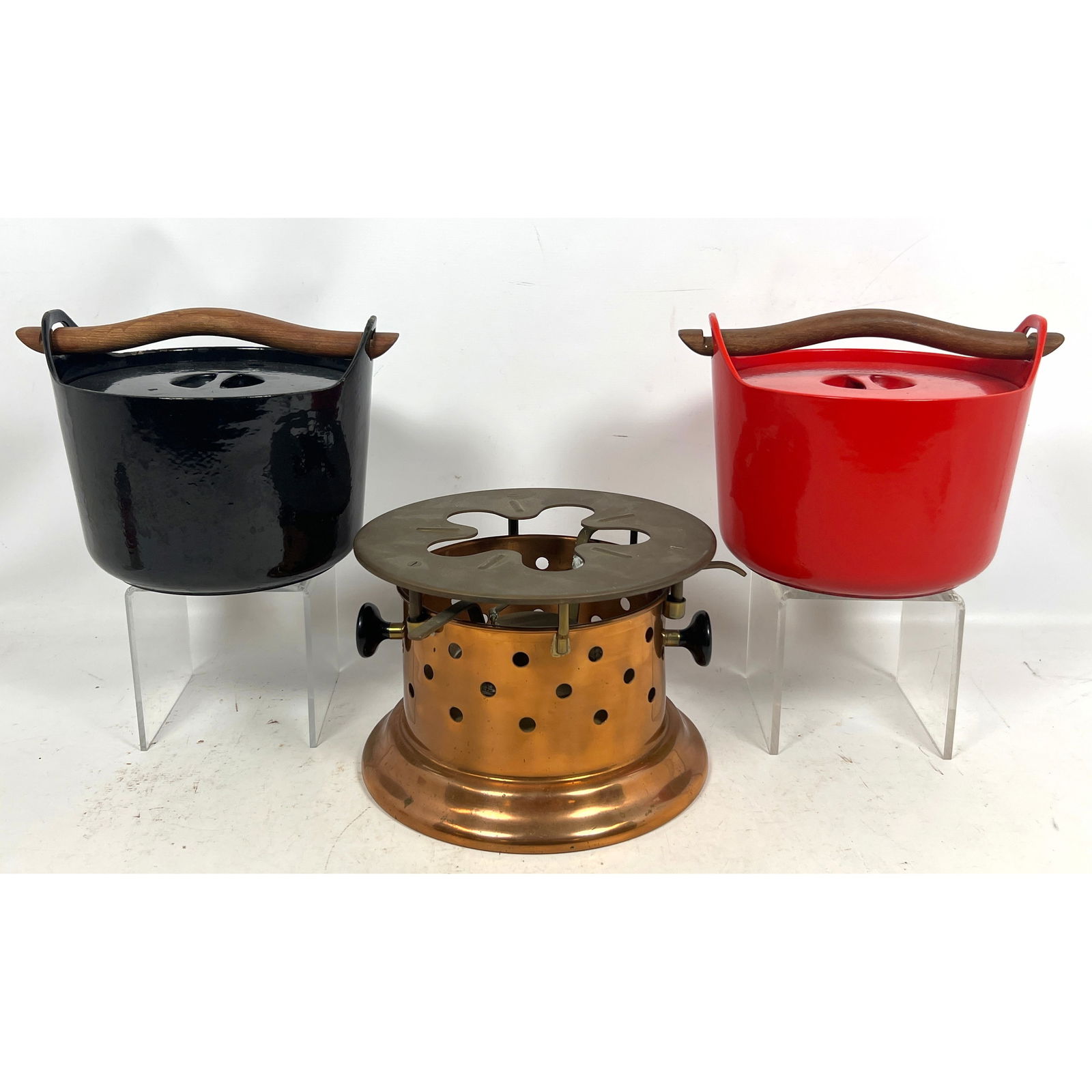 3pc Cookware Lot. 2 Timo Sarpaneva Rosenlew Finland Cast Iron Enamel Casseroles with Teak wood handl: 3pc Cookware Lot. 2 Timo Sarpaneva Rosenlew Finland Cast Iron Enamel Casseroles with Teak wood handles and Danish Modern Brass Warming Burner Stand Dimensions: Height: 7 inches, Width: 10 inches, Dept
