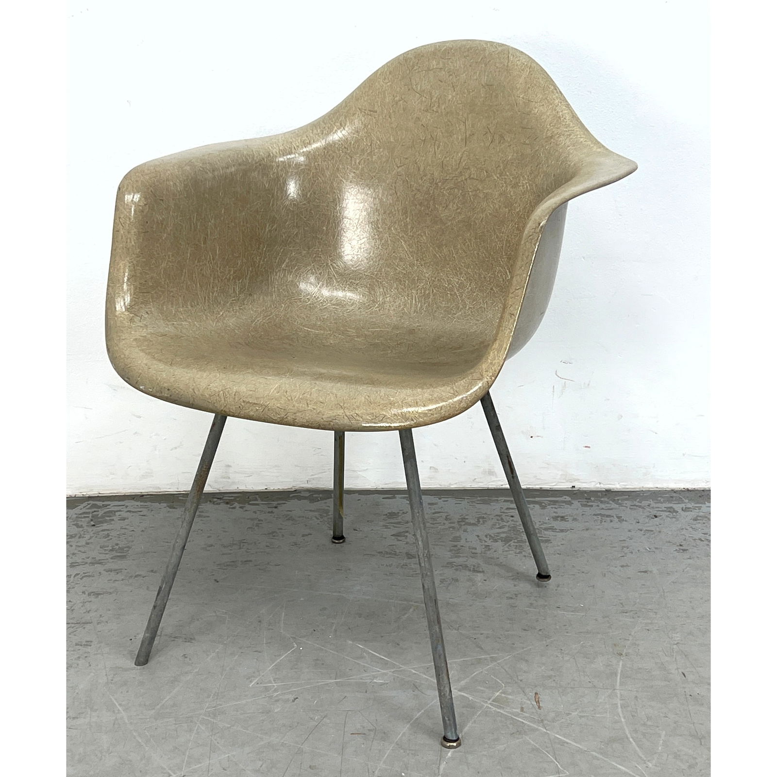 Early Charles Eames Herman Miller Rope Edge Chair. Early Zenith label. (1 of 10)