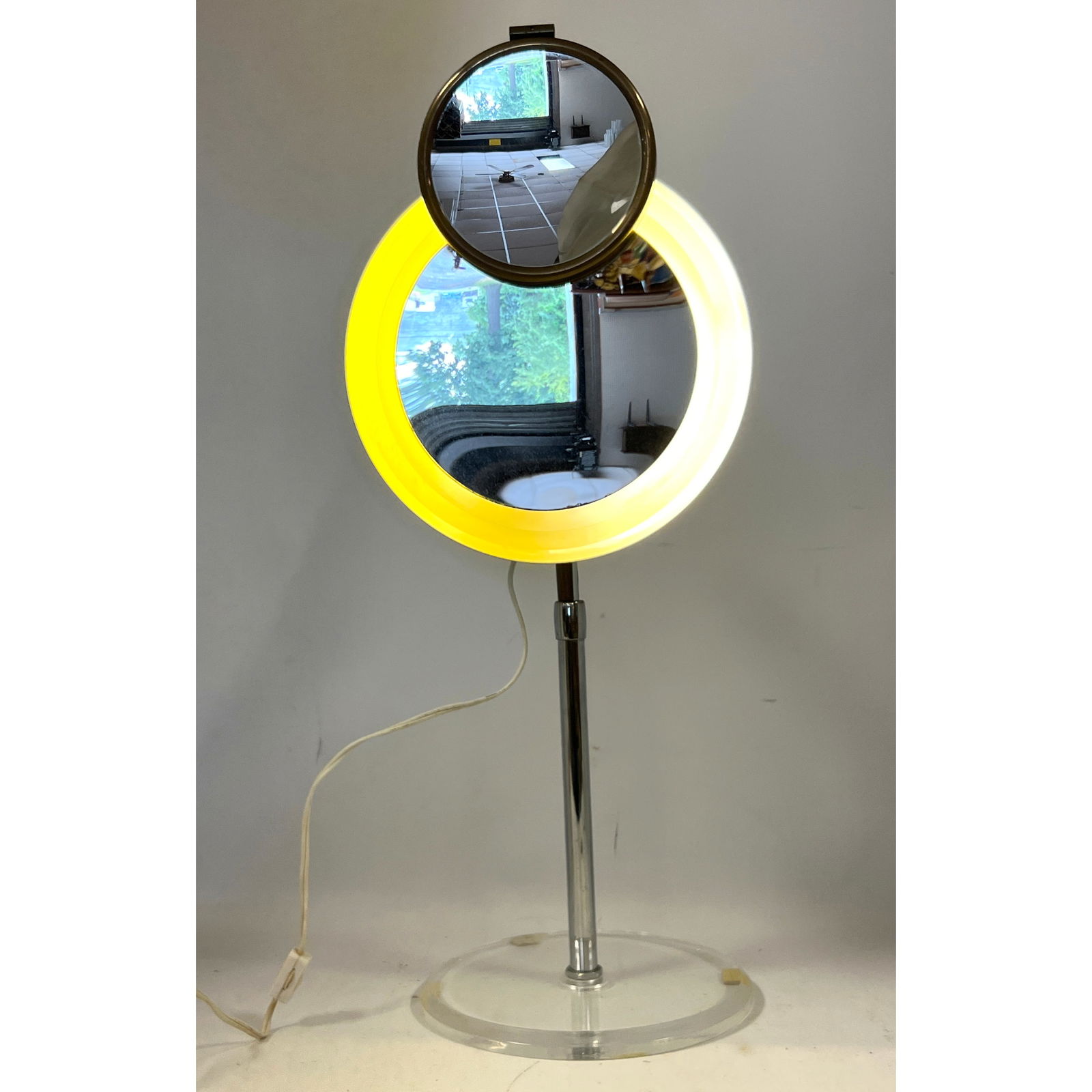 2 part light up mirror with lucite. Make up mirror.: 2 part light up mirror with lucite. Make up mirror. Dimensions: Height: 24.5 inches, Width: 10 inches, Depth: 9.5 inches. --- - We offer curbside delivery for most items to NYC, Manhattan, Close Brook